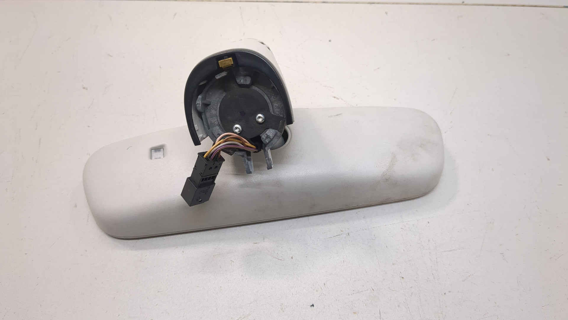 Зеркало заднего вида