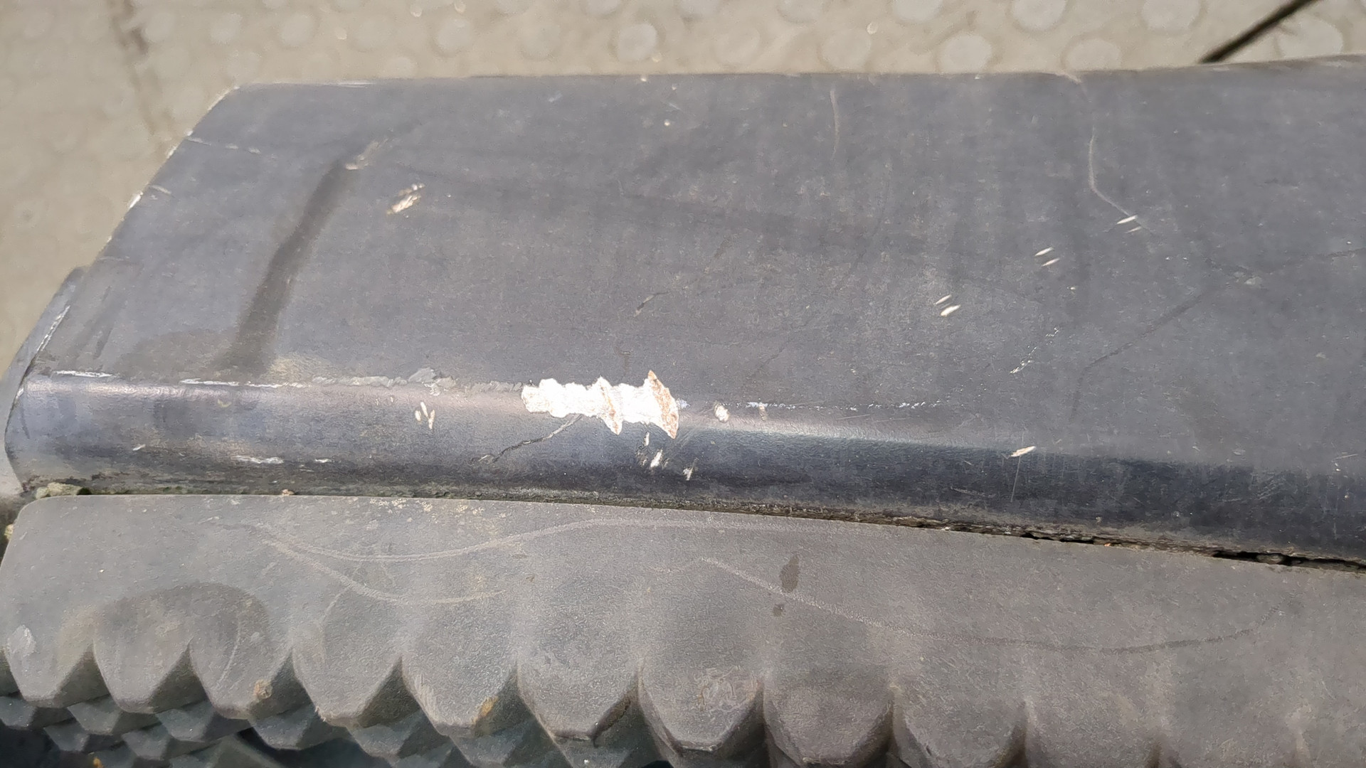 Подножка правая