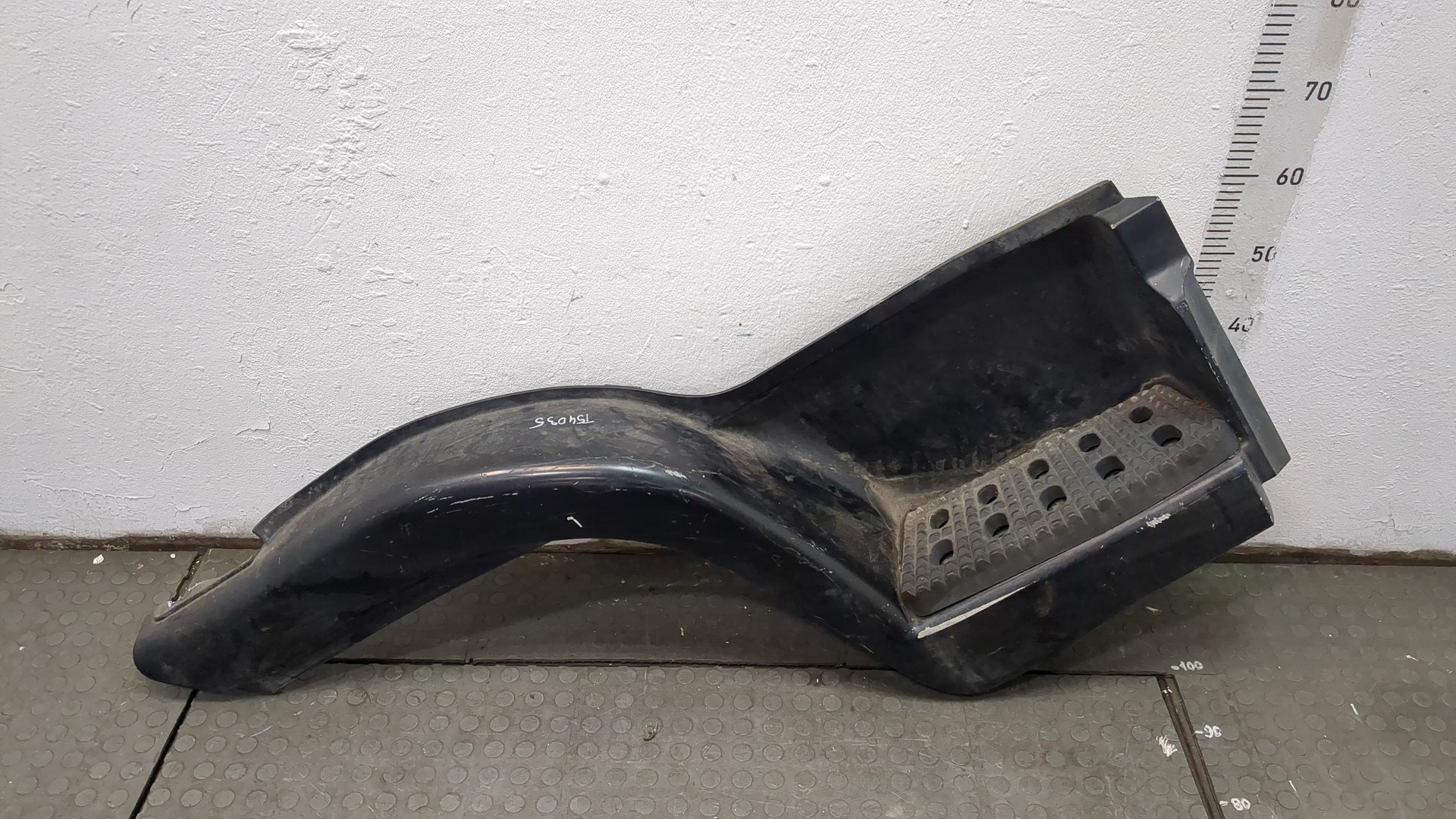 Подножка правая