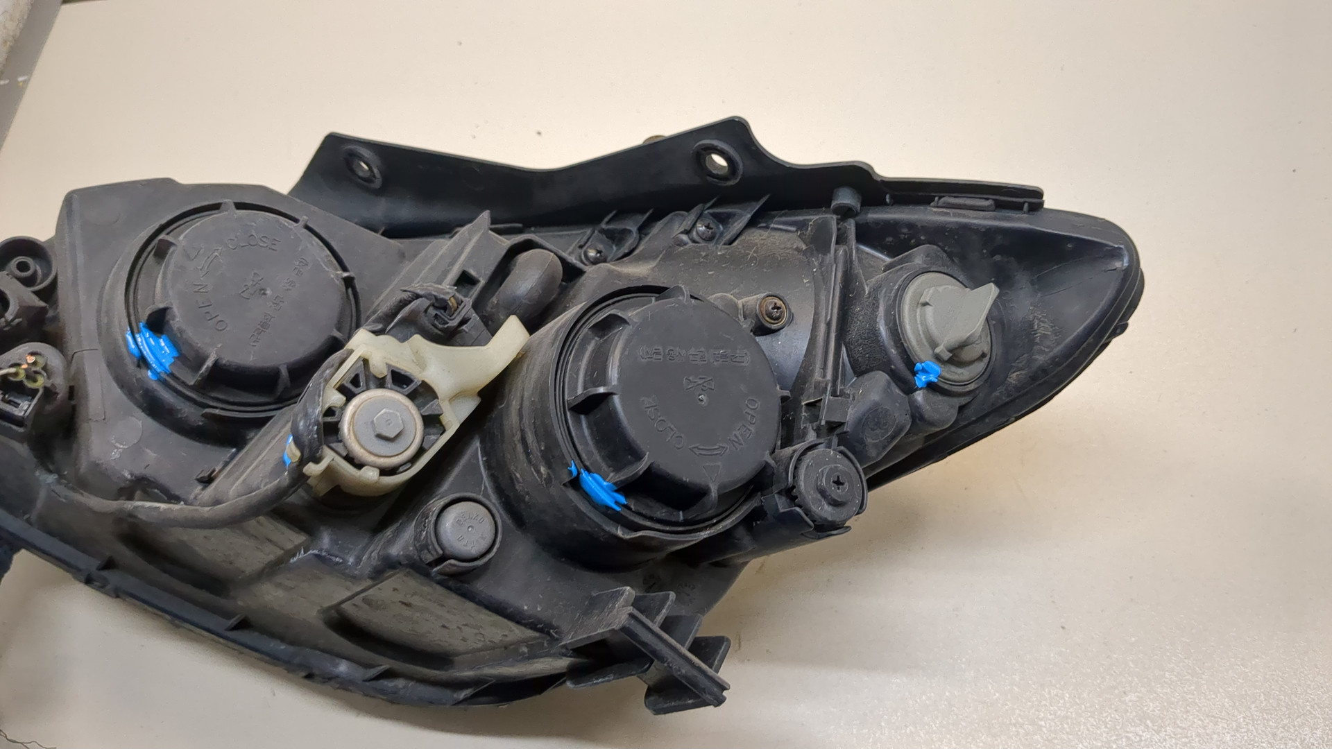 Фара правая