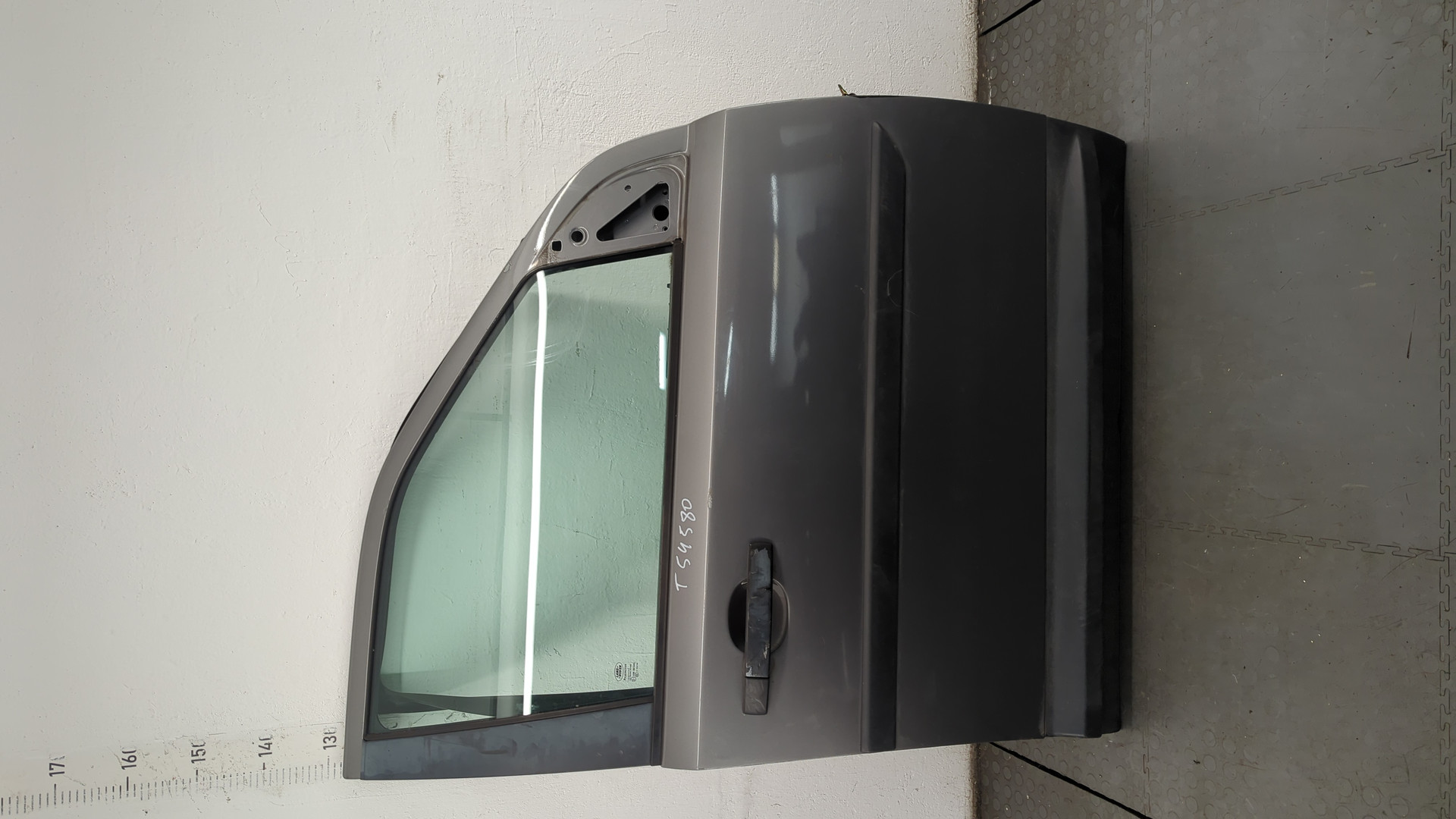 Дверь передняя правая