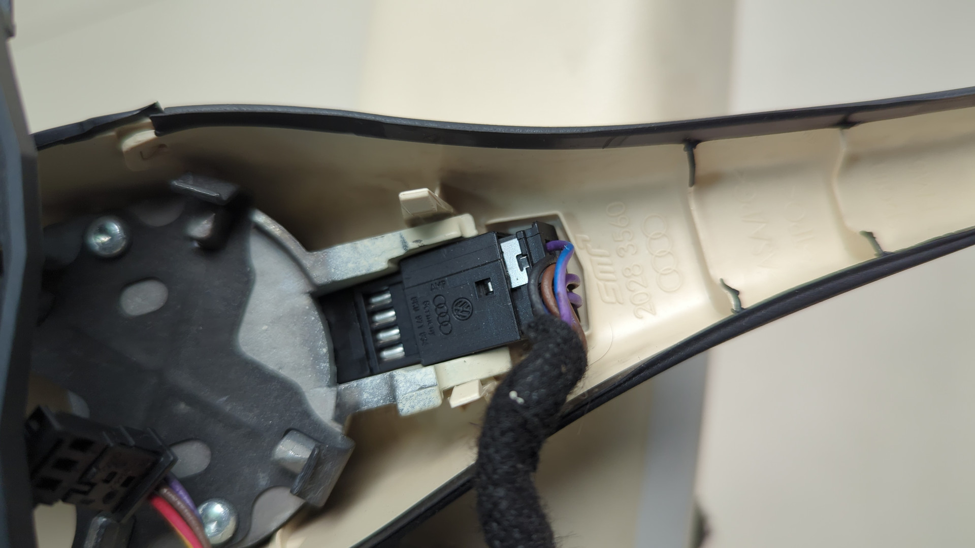 Зеркало заднего вида