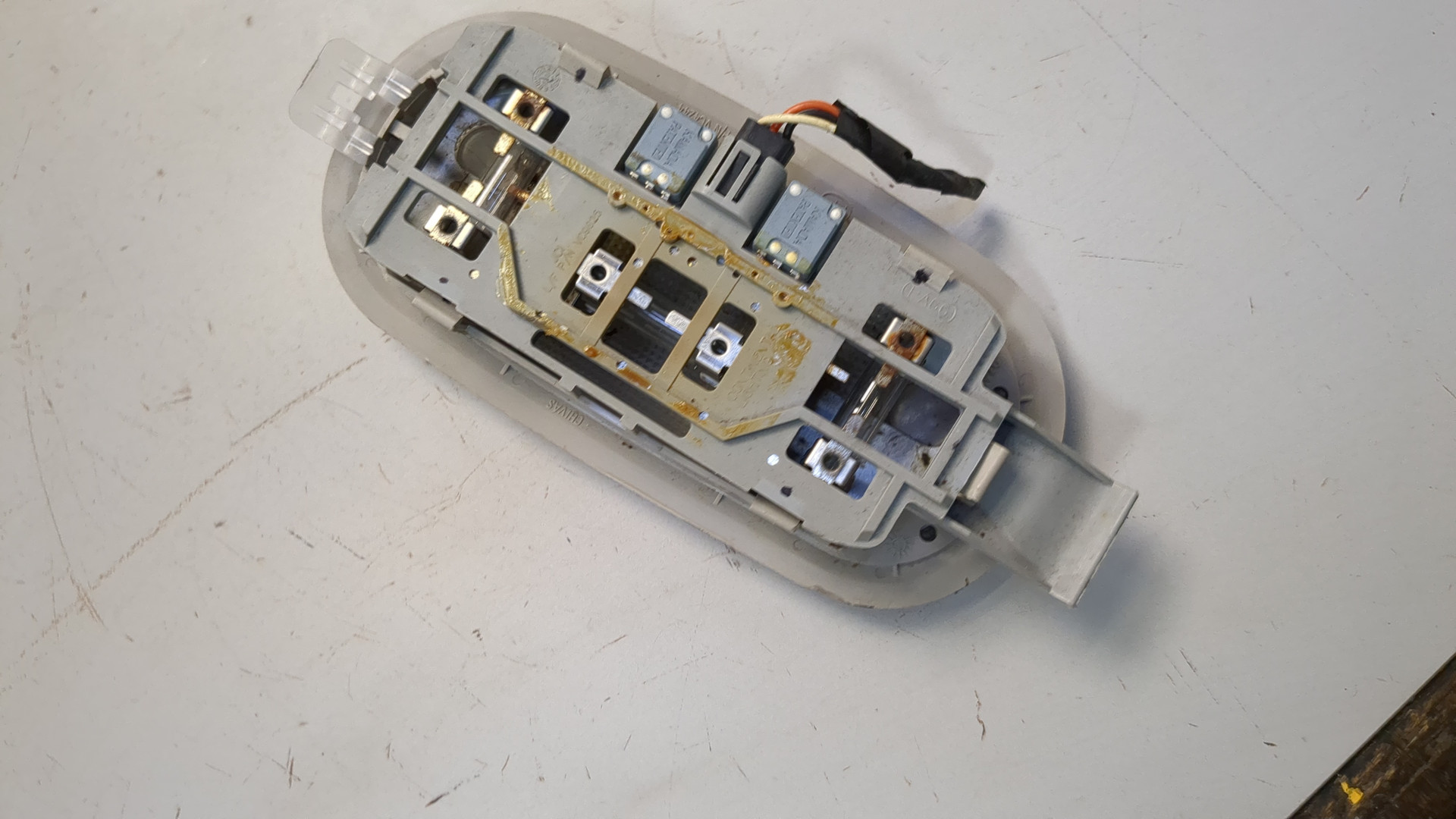 Плафон салонный