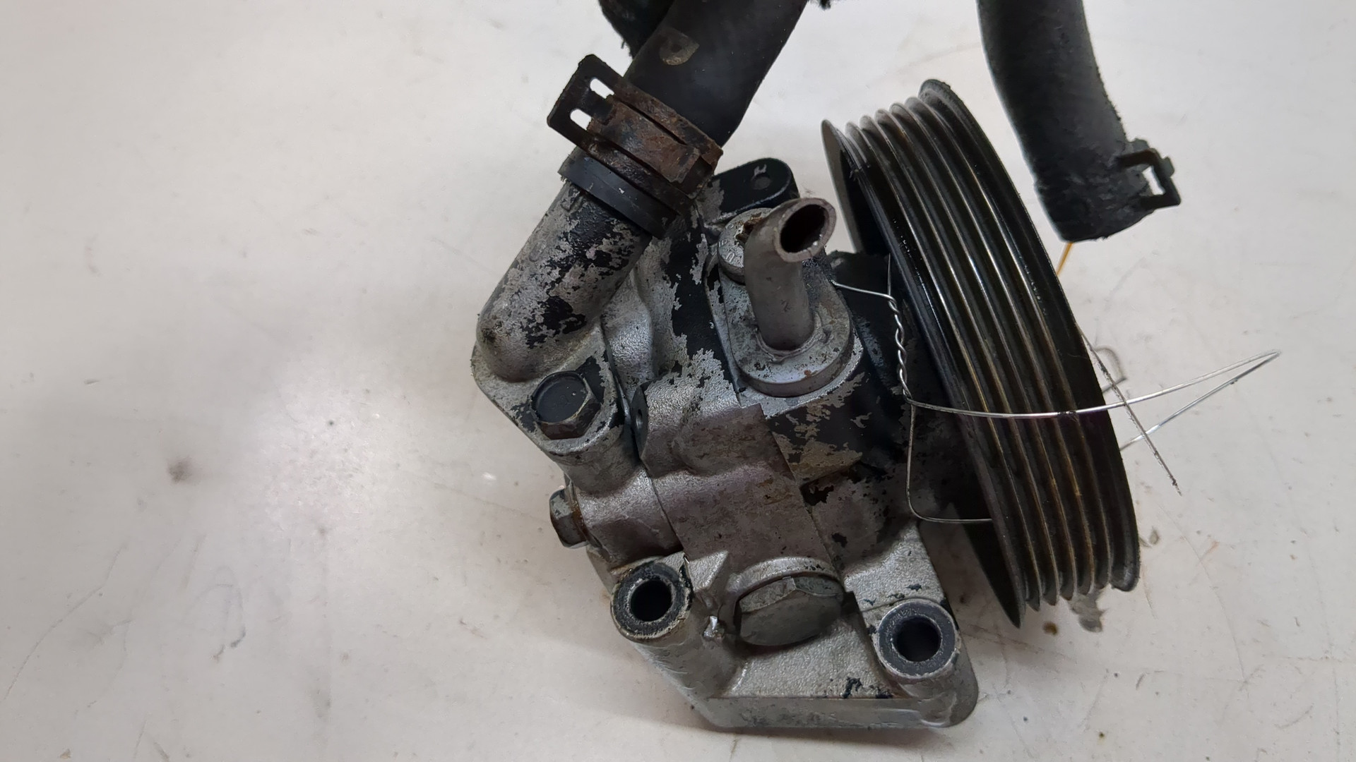 Насос ГУР (гидроусилитель руля)