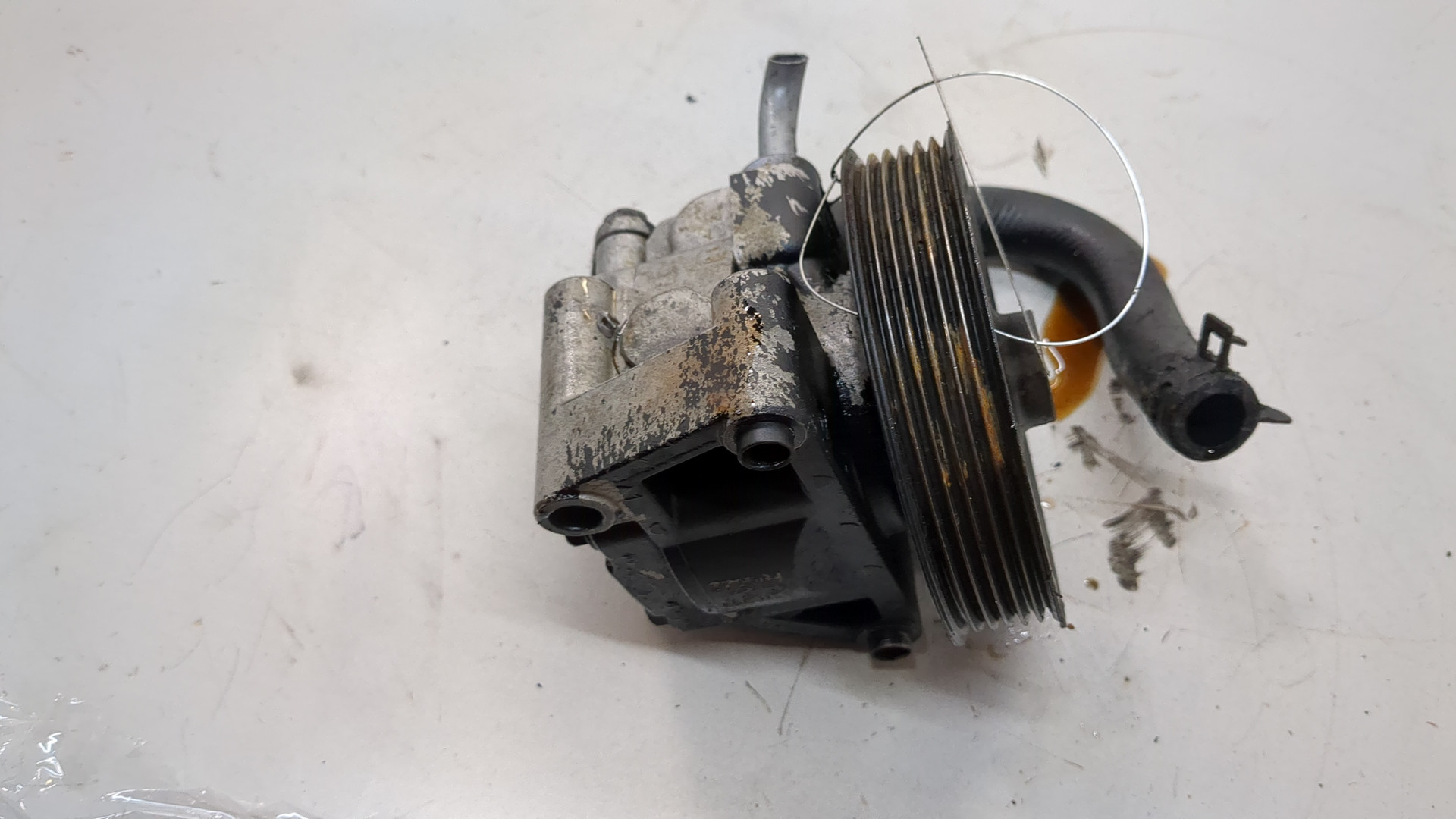 Насос ГУР (гидроусилитель руля)