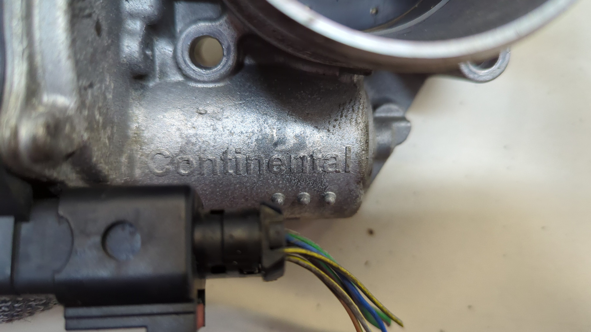 Заслонка дроссельная электрическая