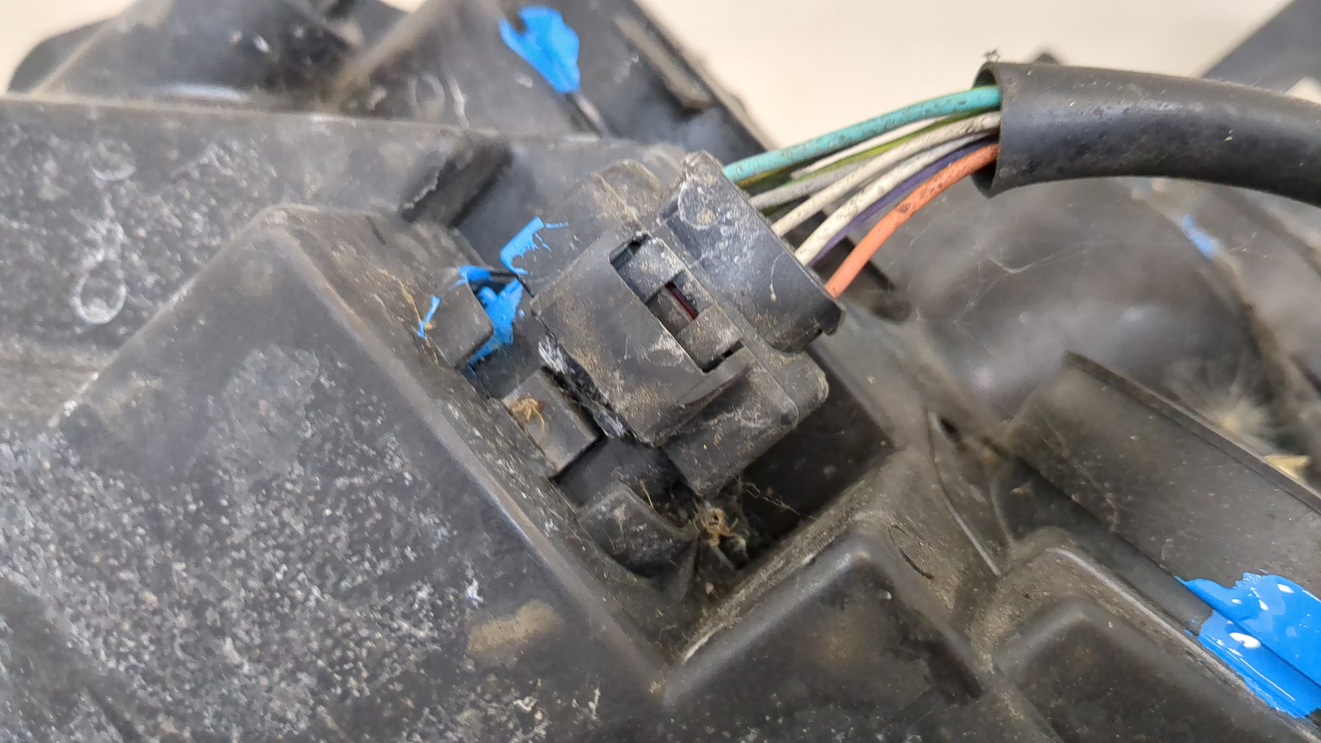 Фара правая