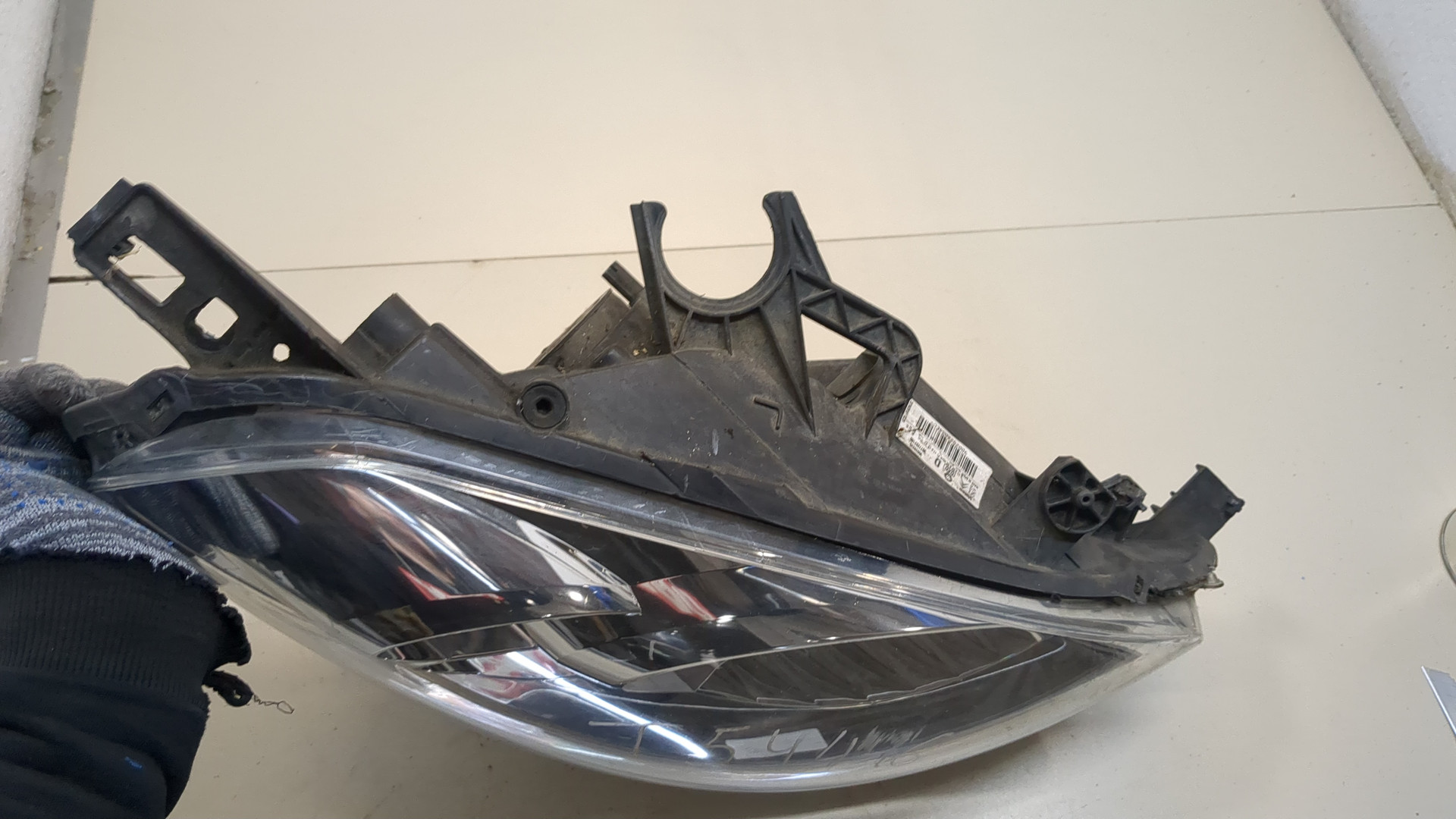 Фара правая