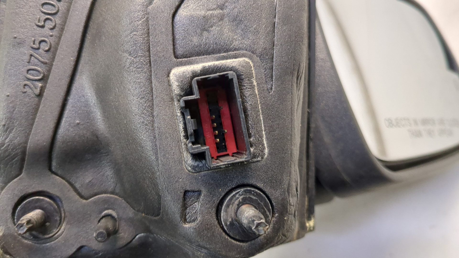 Зеркало правое электрическое