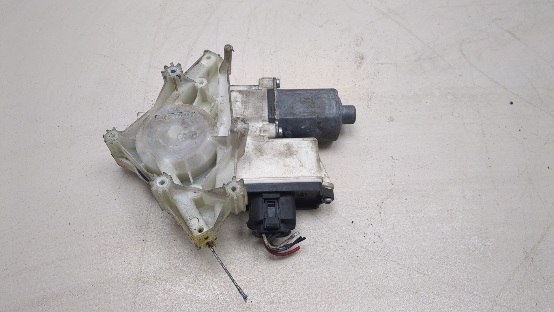 Моторчик стеклоподъемника