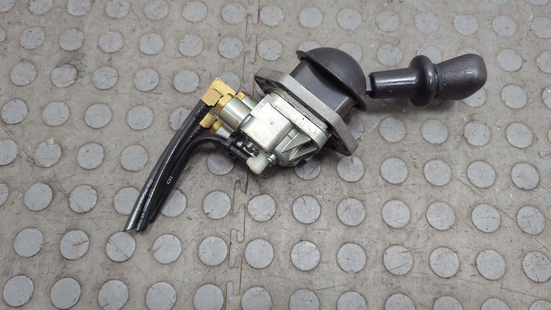 Рычаг стояночного тормоза