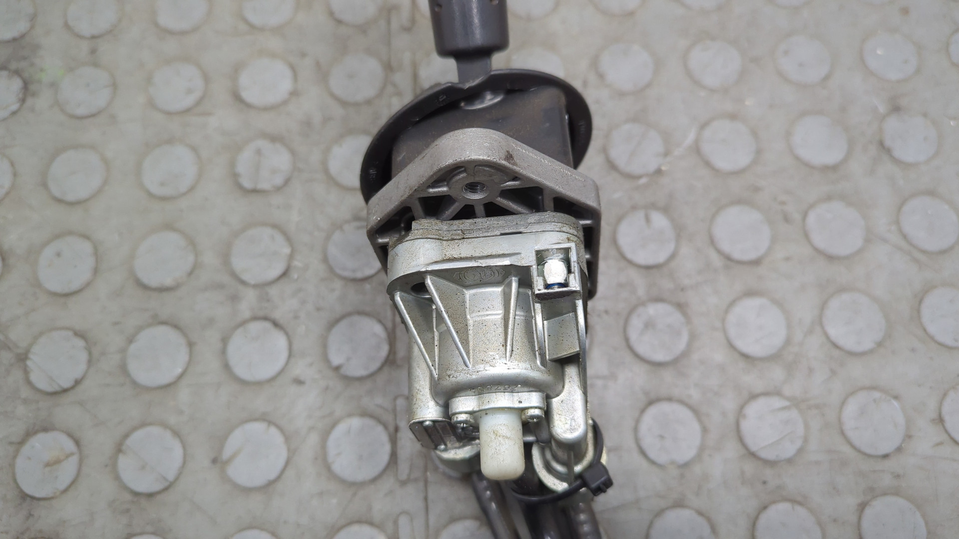 Рычаг стояночного тормоза