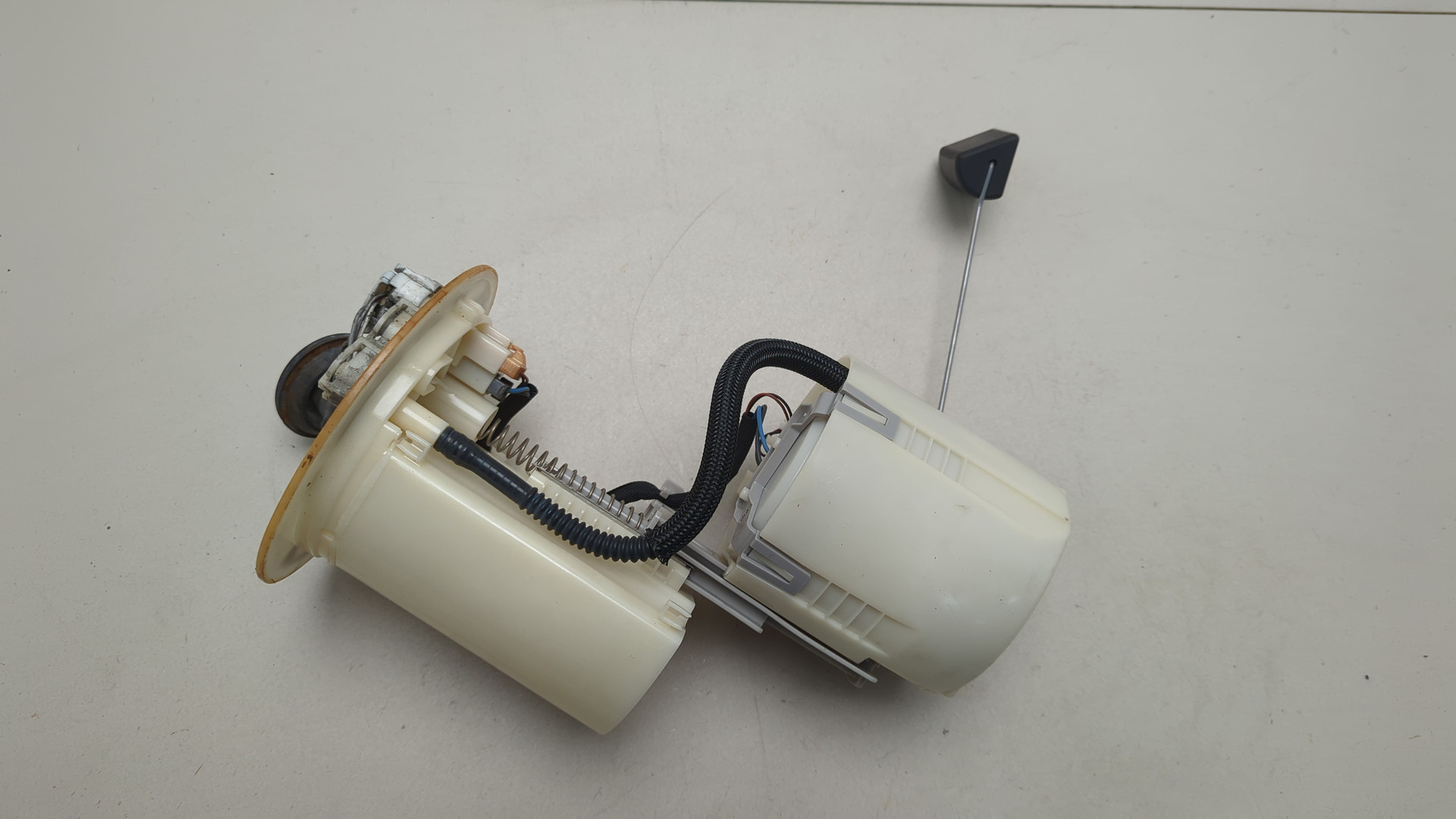 Насос топливный электрический