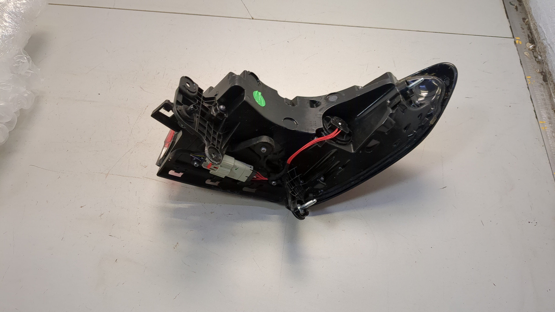 Фонарь задний левый