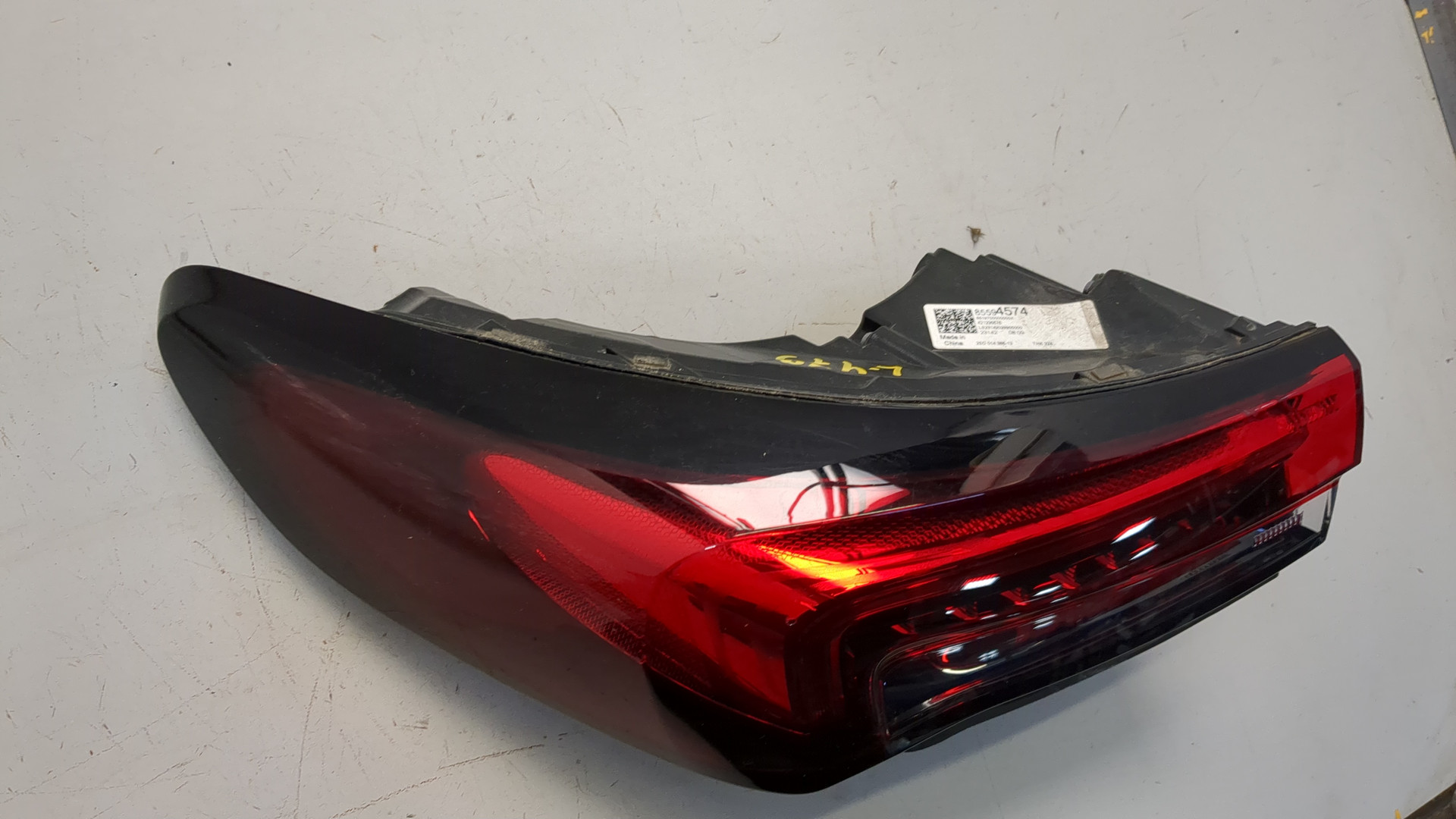 Фонарь задний левый