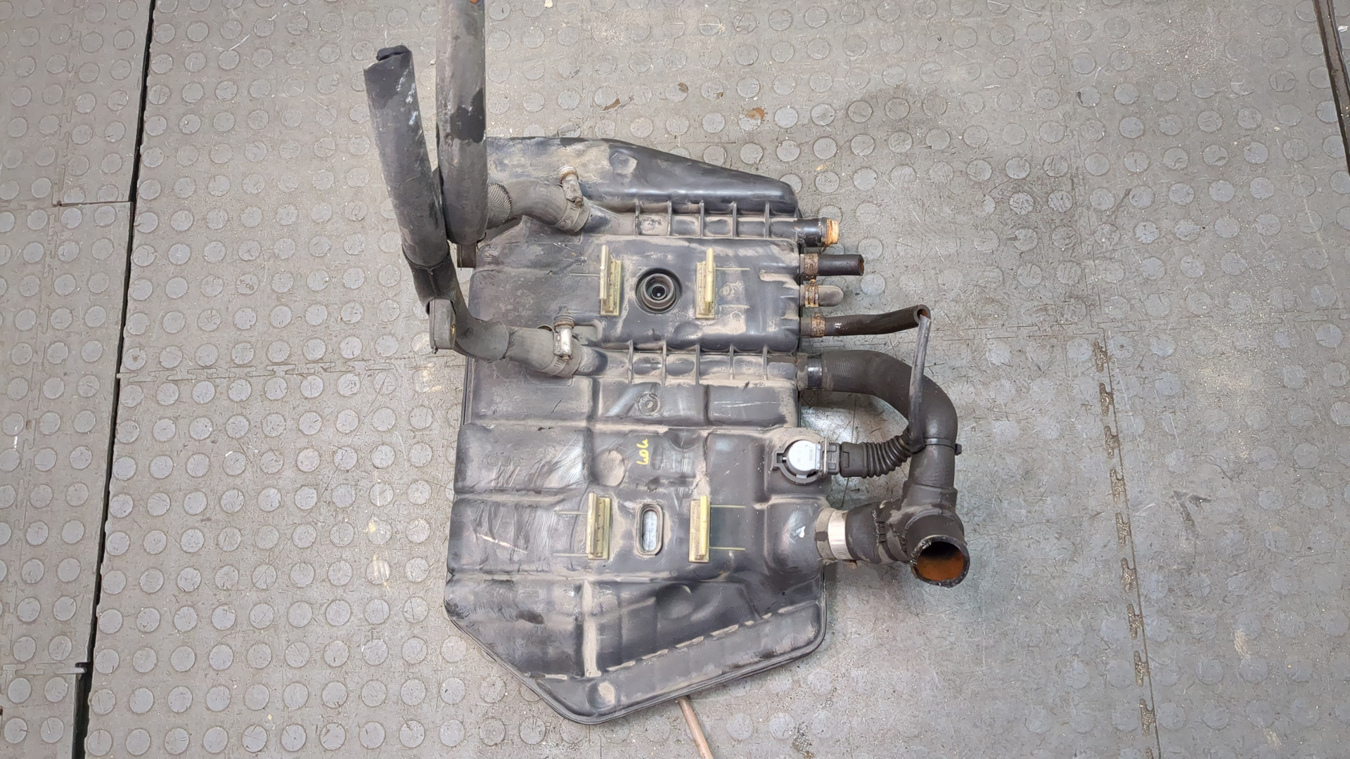 Бачок расширительный