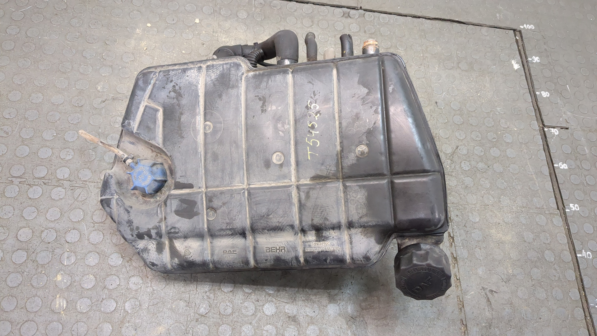 Бачок расширительный