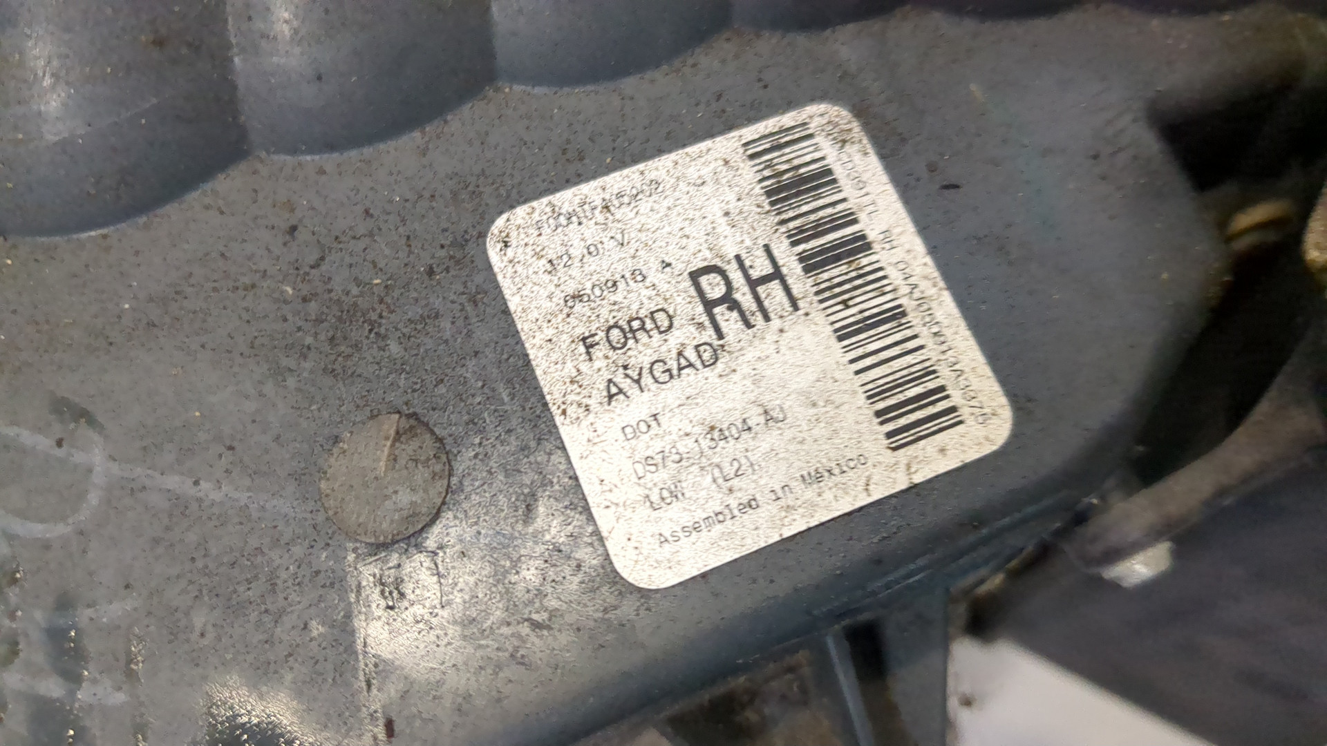 Фонарь задний правый