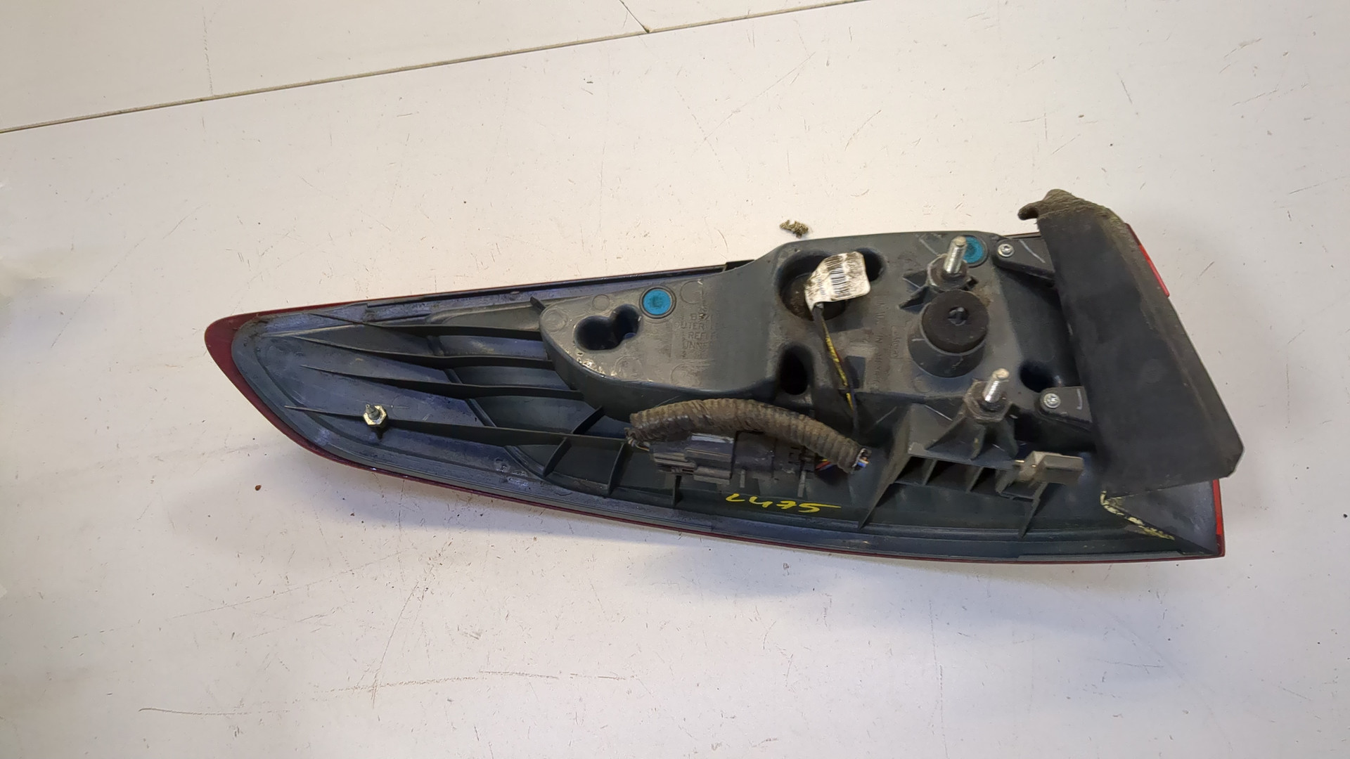 Фонарь задний правый