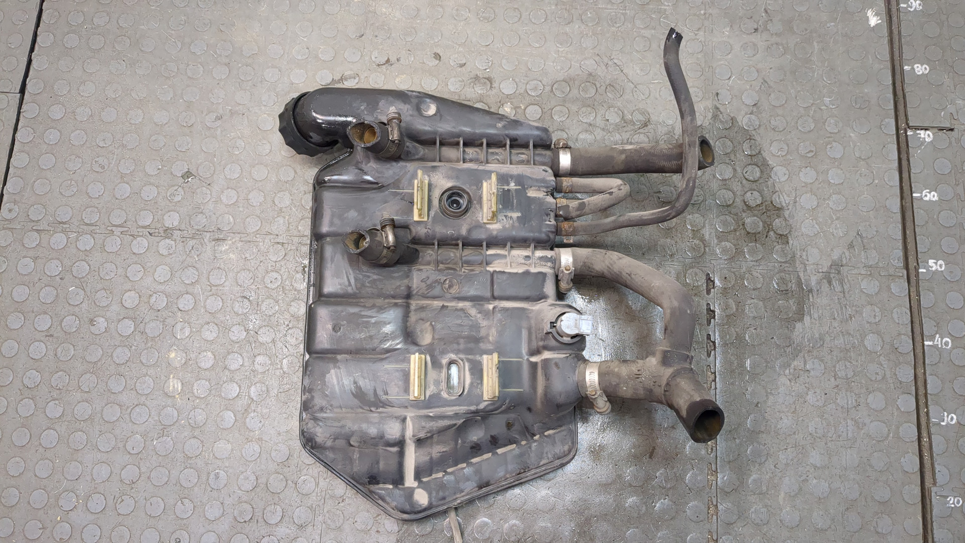 Бачок расширительный