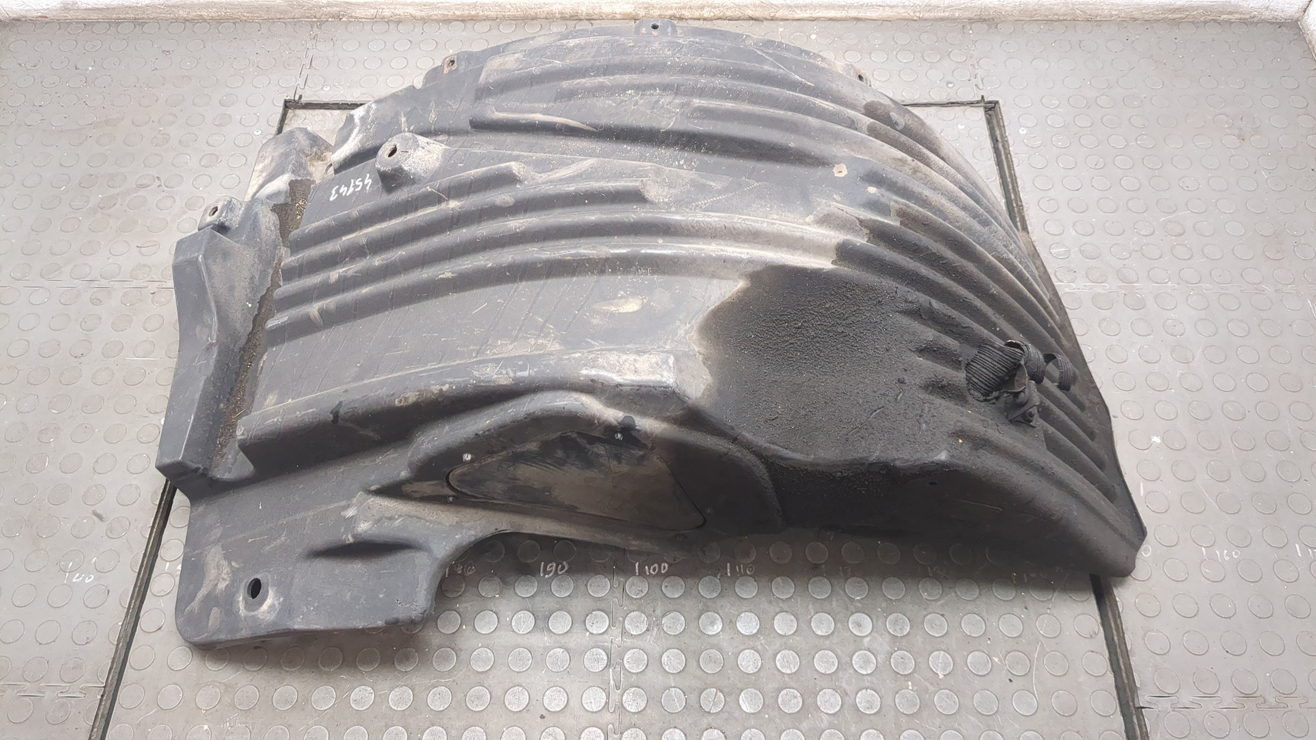 Локер передний левый