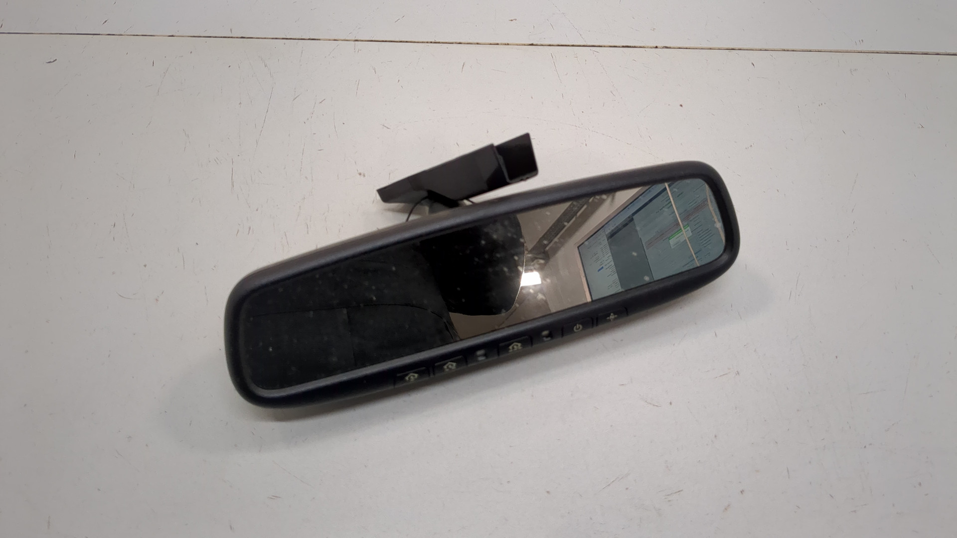 Зеркало заднего вида
