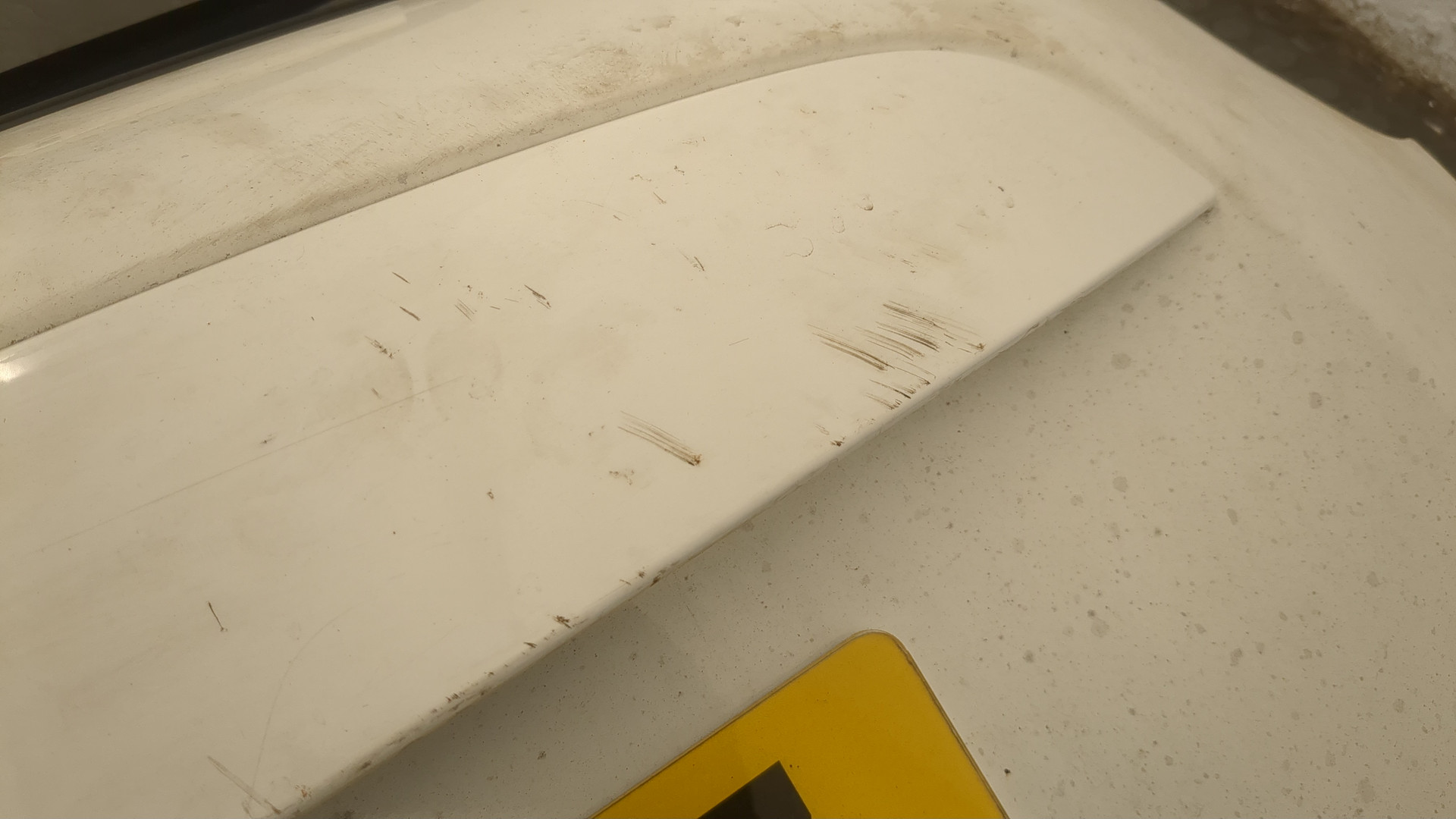 Дверь багажника