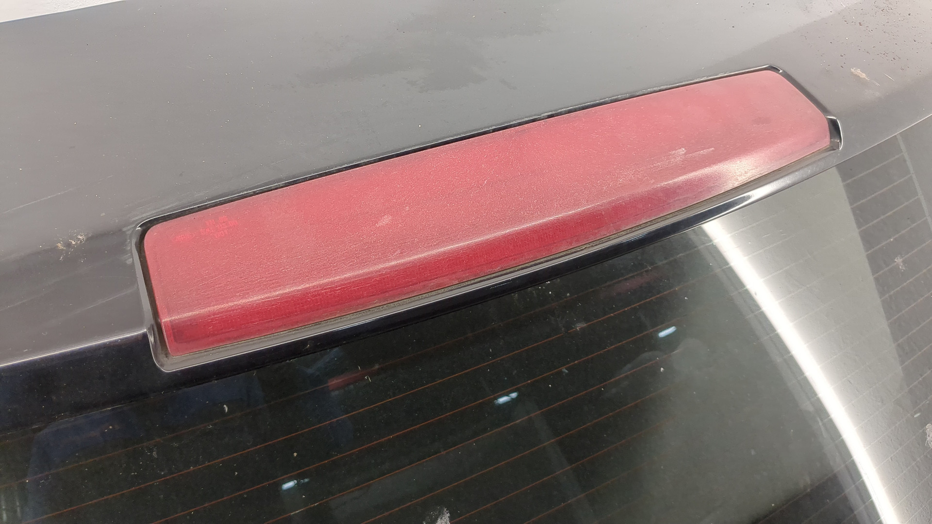 Дверь багажника