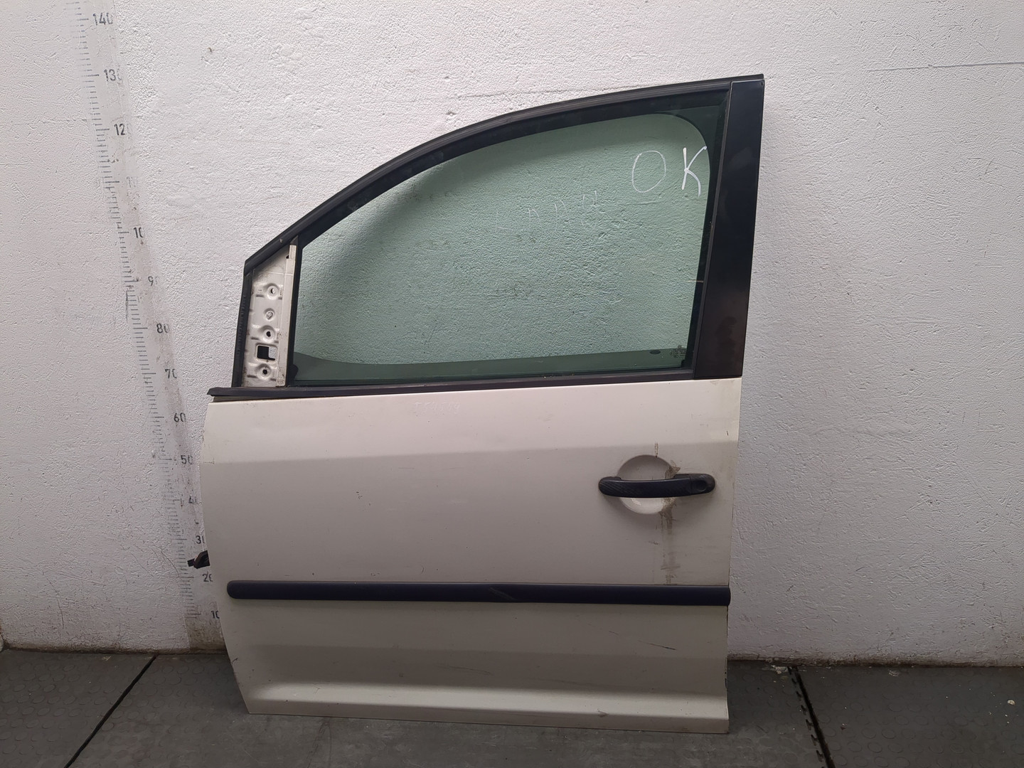 Дверь передняя левая