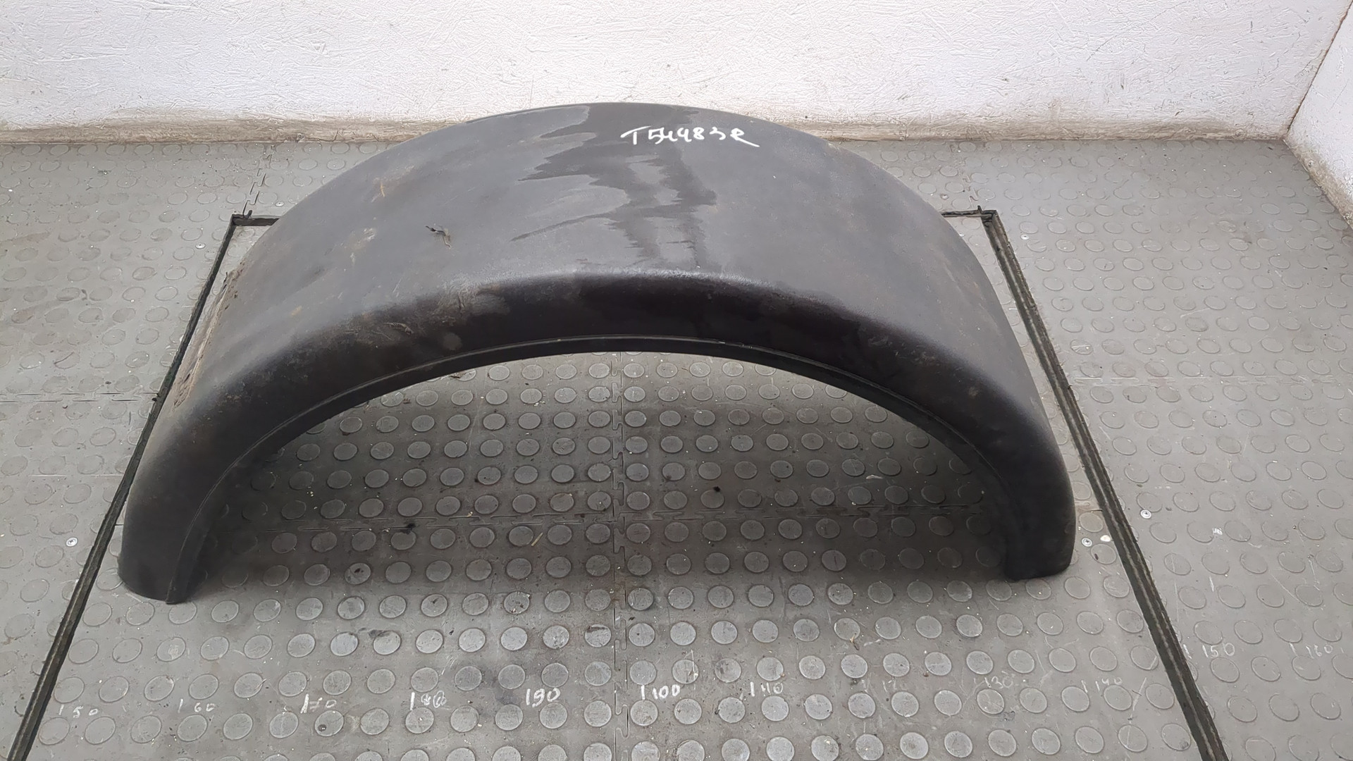 Крыло заднее правое