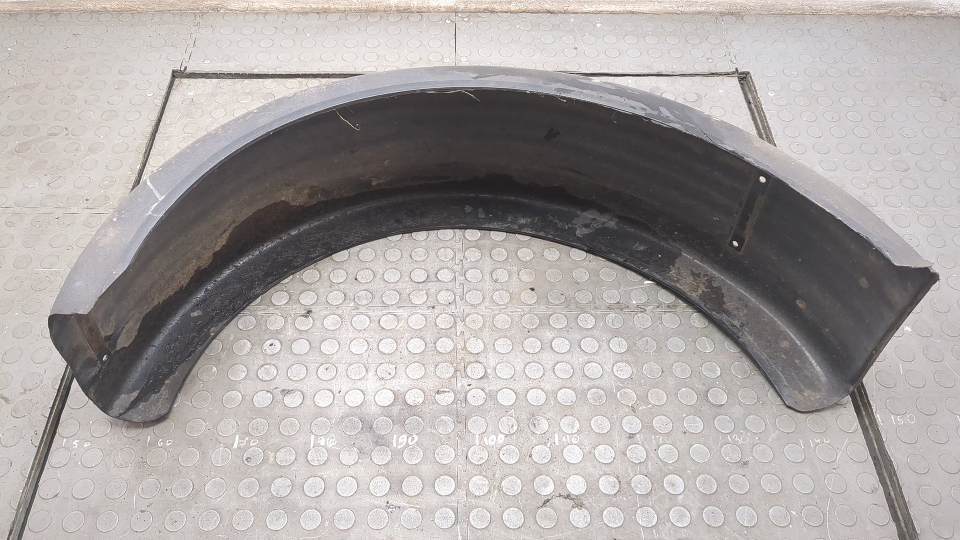 Крыло заднее правое