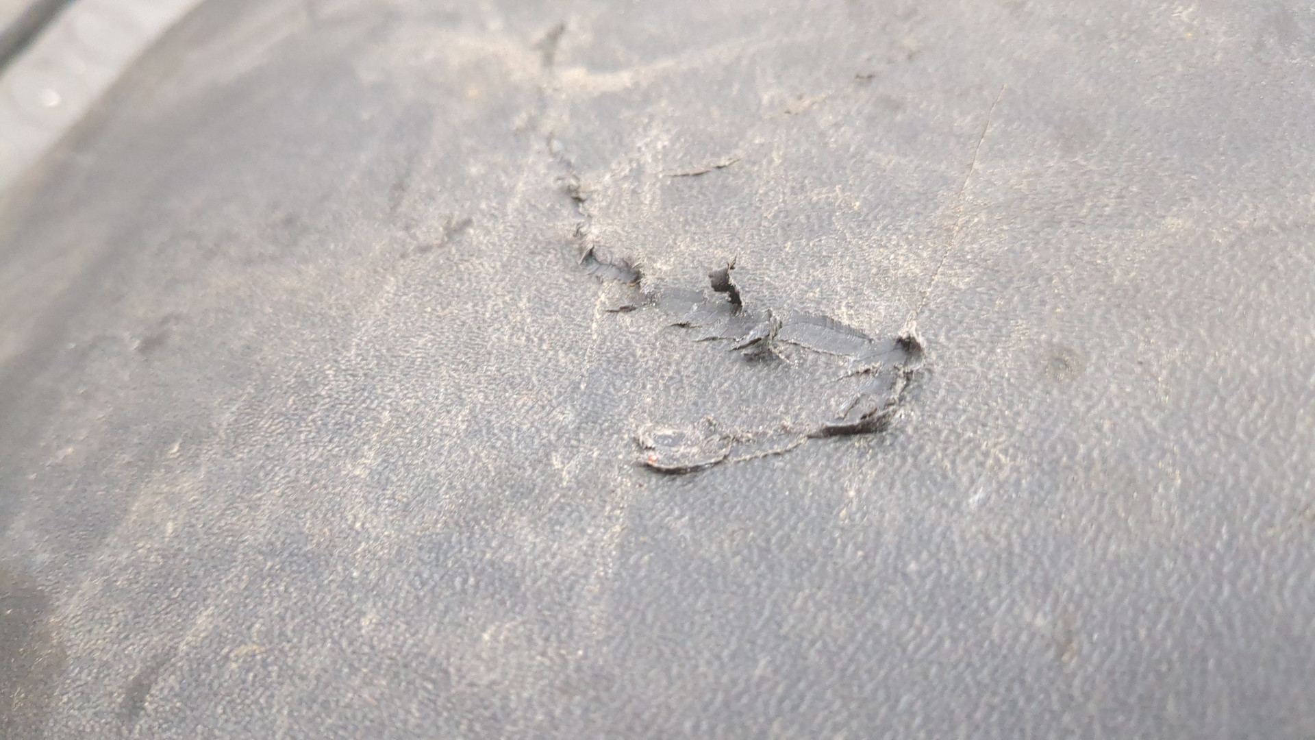 Крыло заднее левое