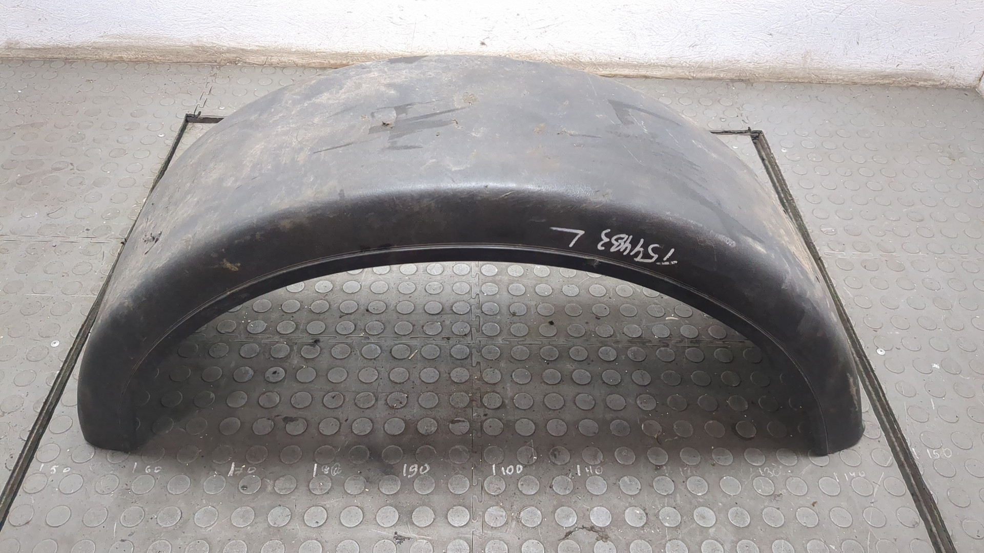 Крыло заднее левое