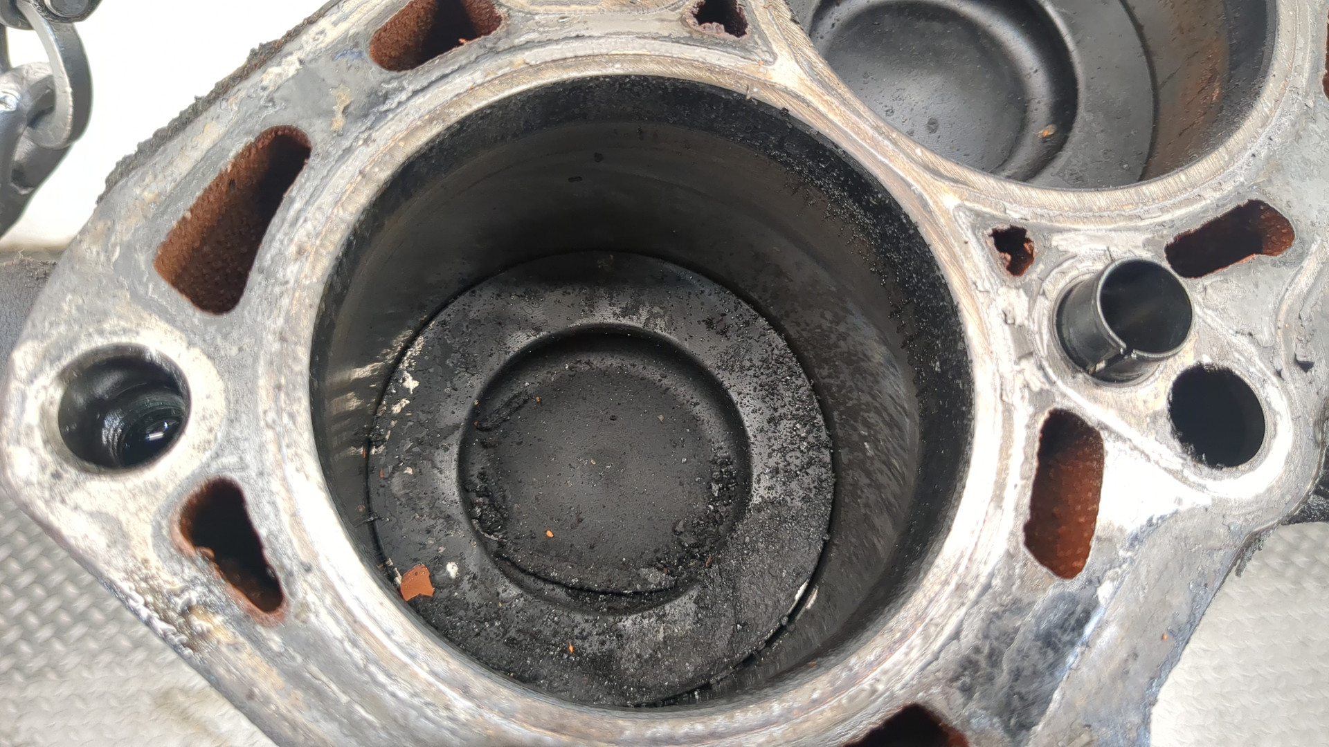 Блок двигателя