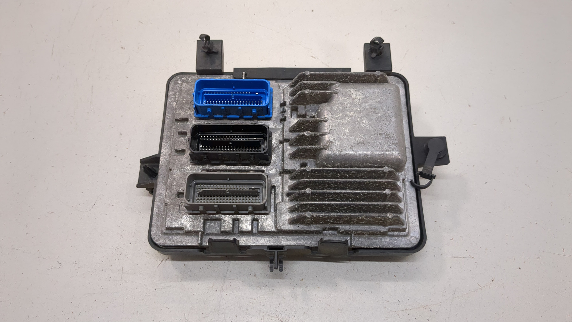 Блок управления двигателем