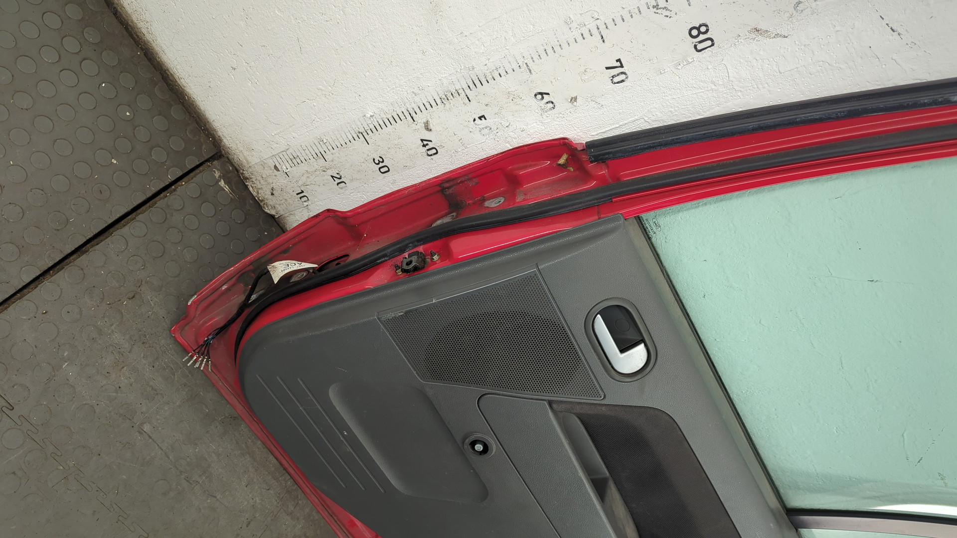 Дверь задняя правая