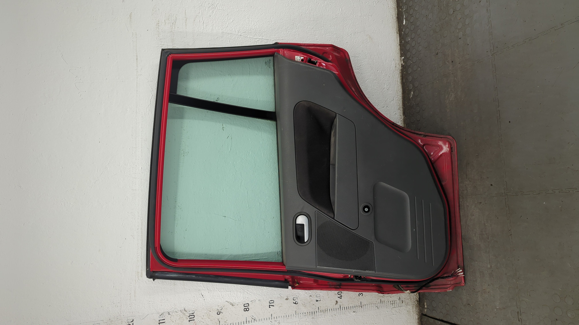 Дверь задняя правая