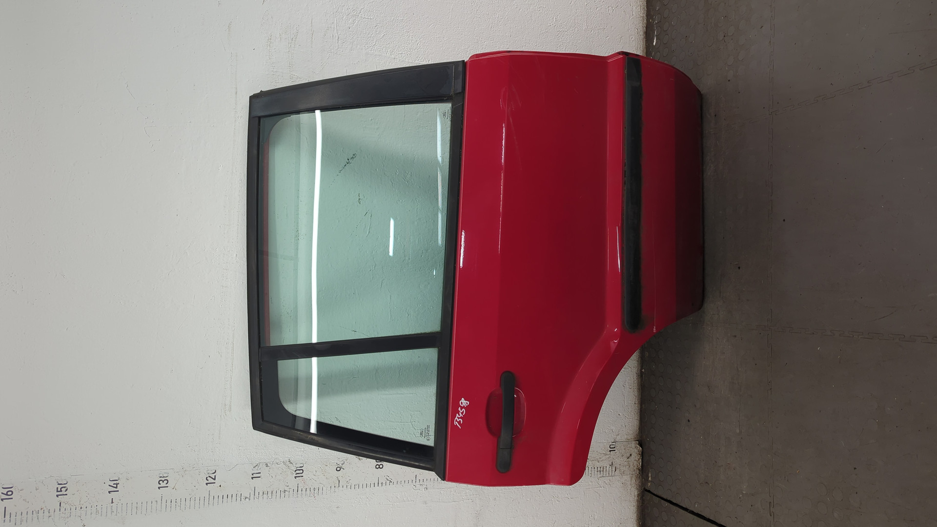 Дверь задняя правая