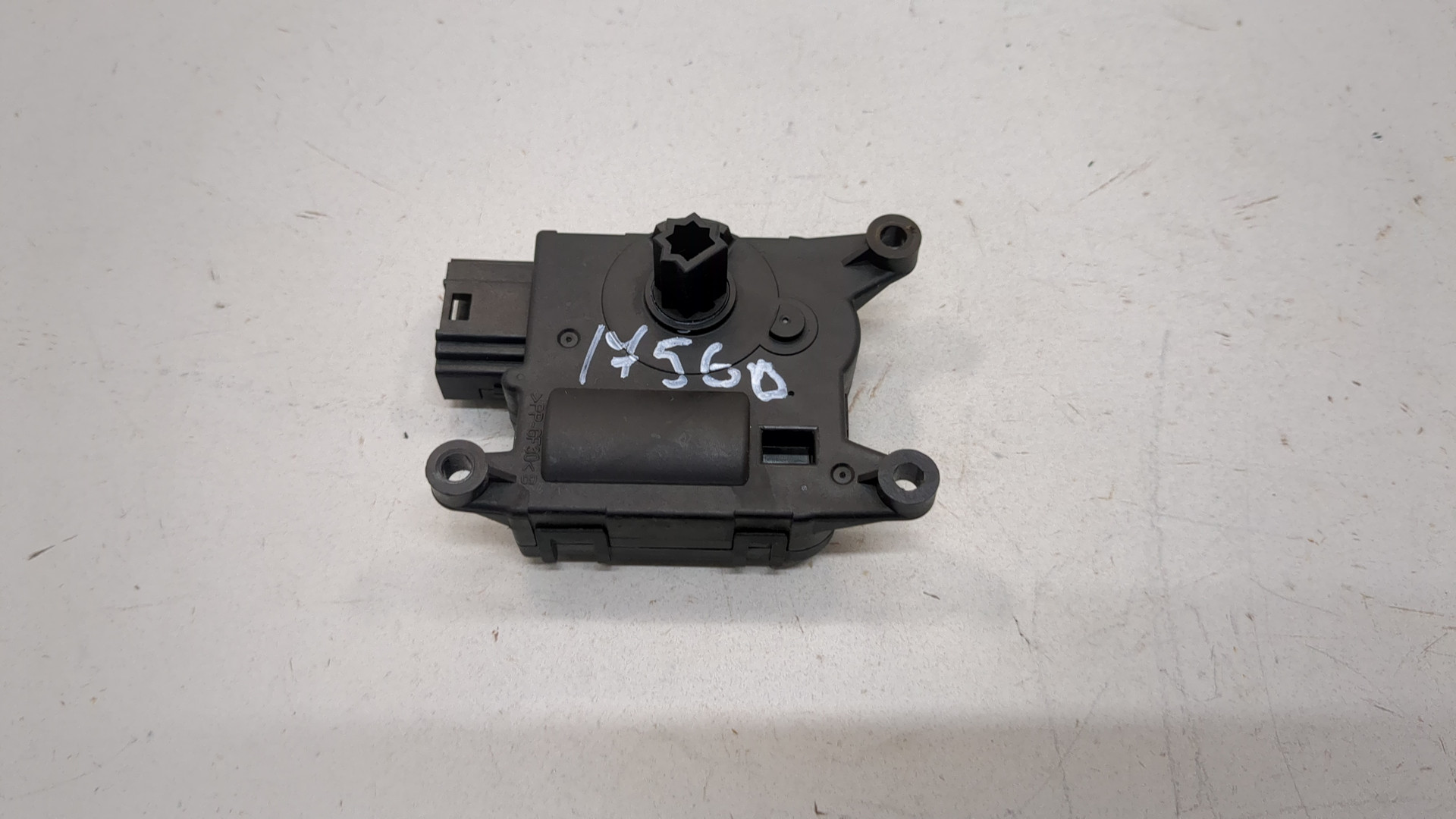 Моторчик заслонки печки