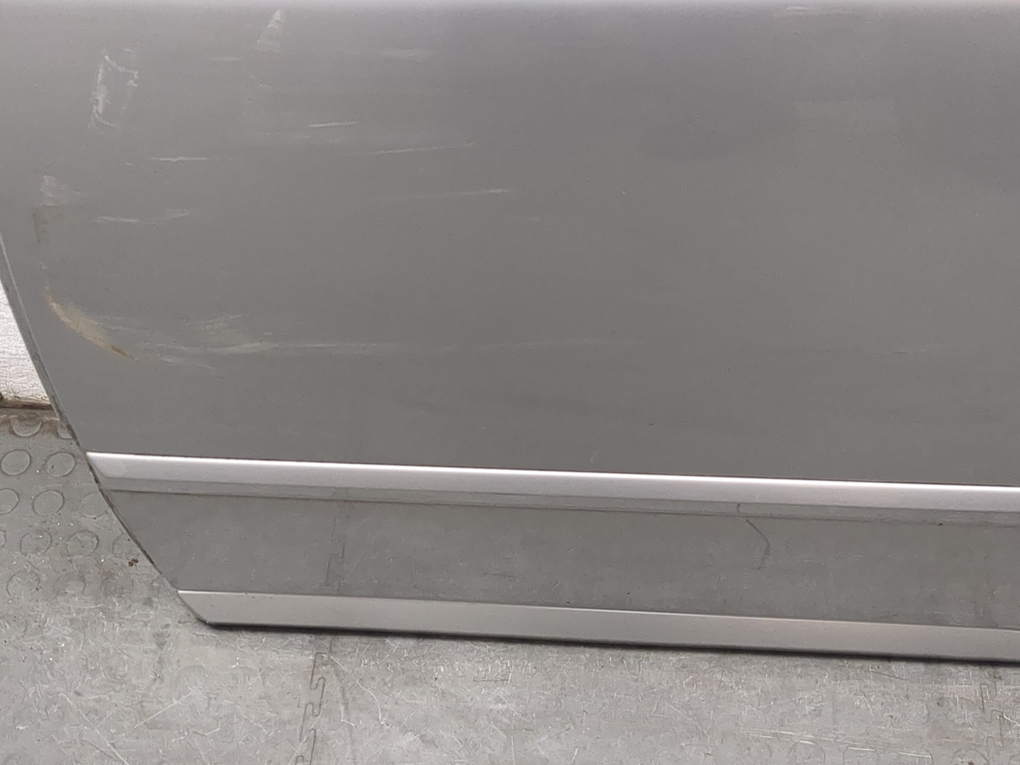 Дверь задняя левая