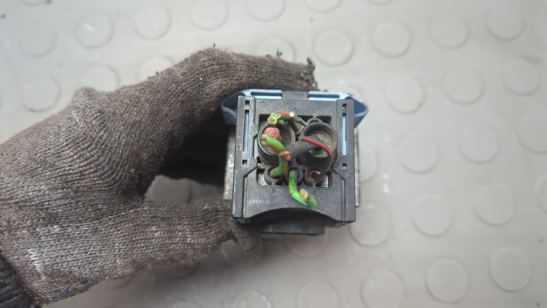 Реле свечей накала