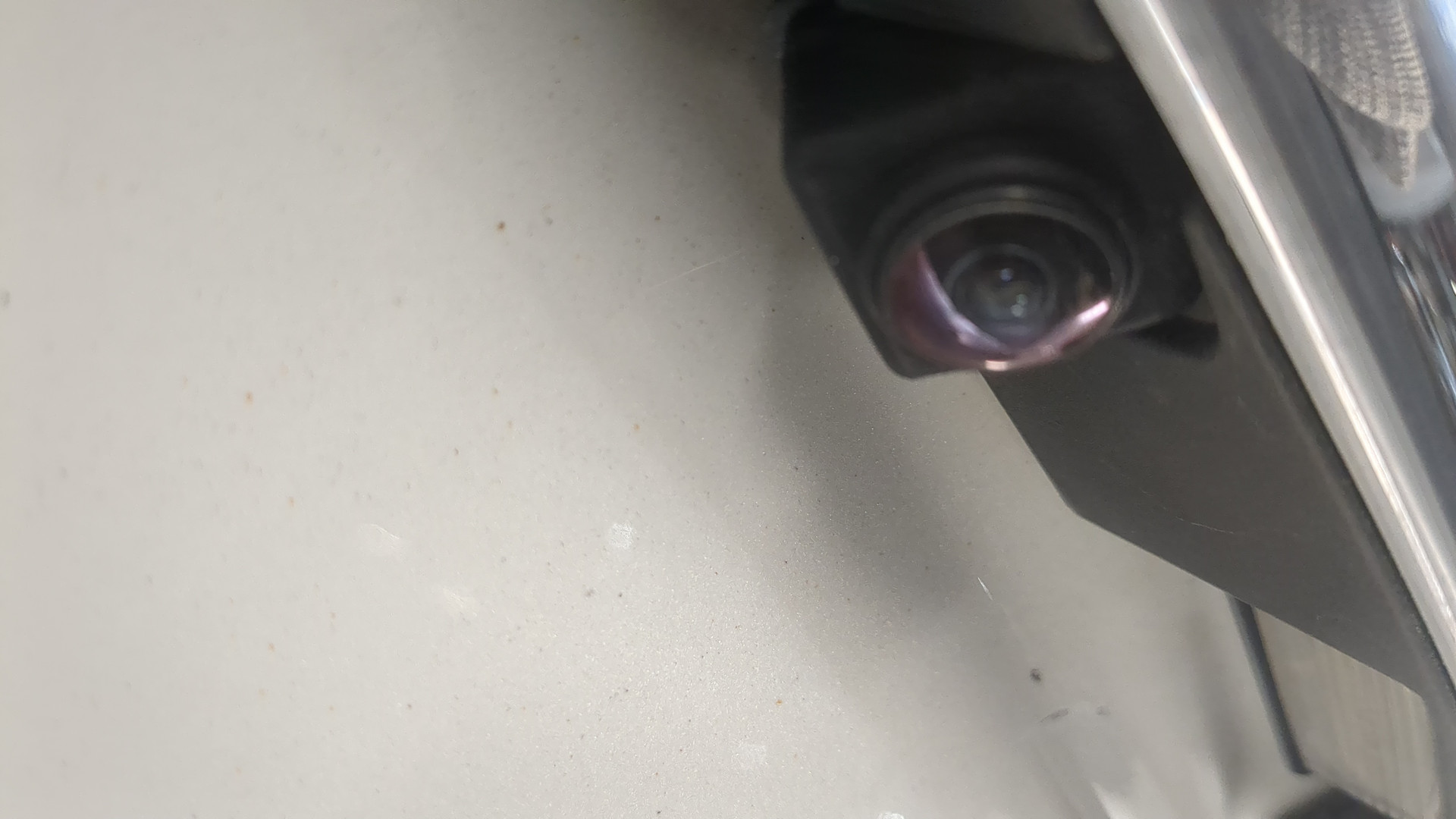 Дверь багажника