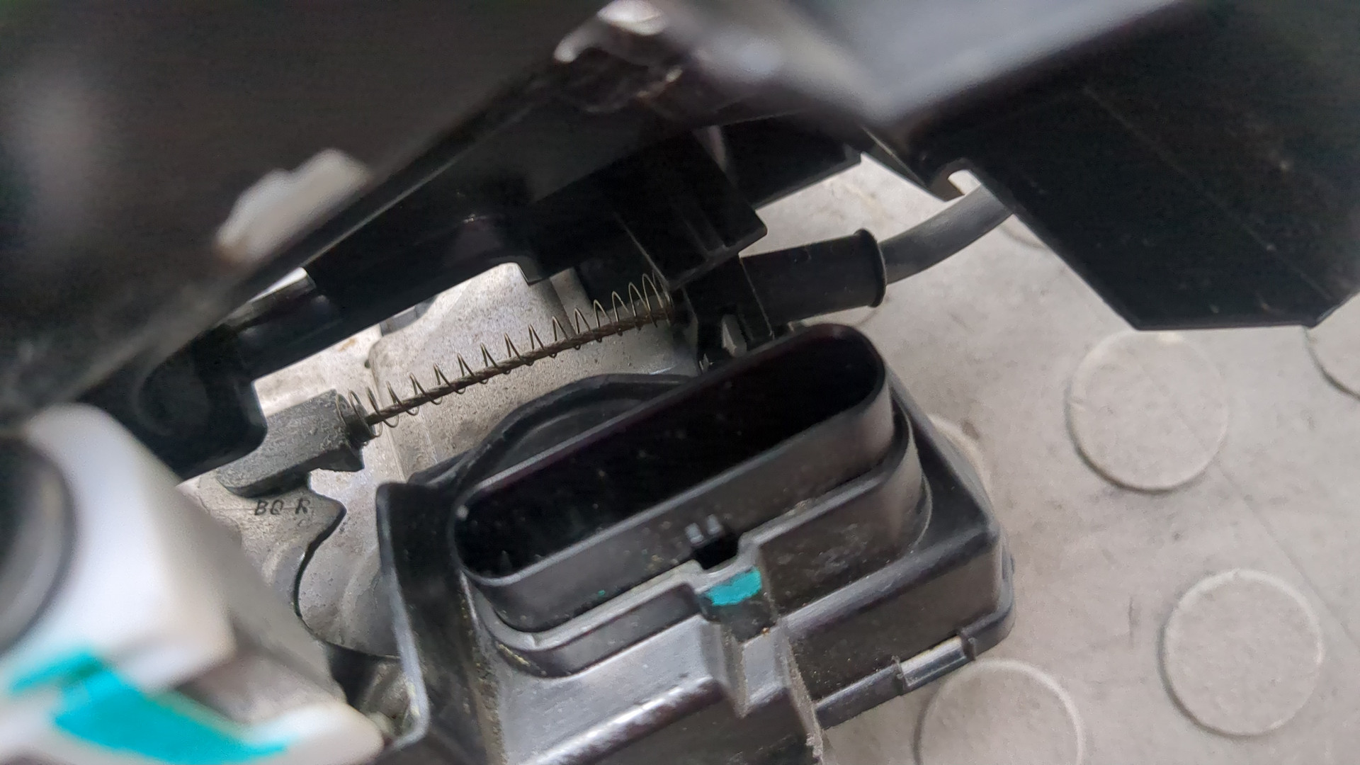 Замок двери задней правой