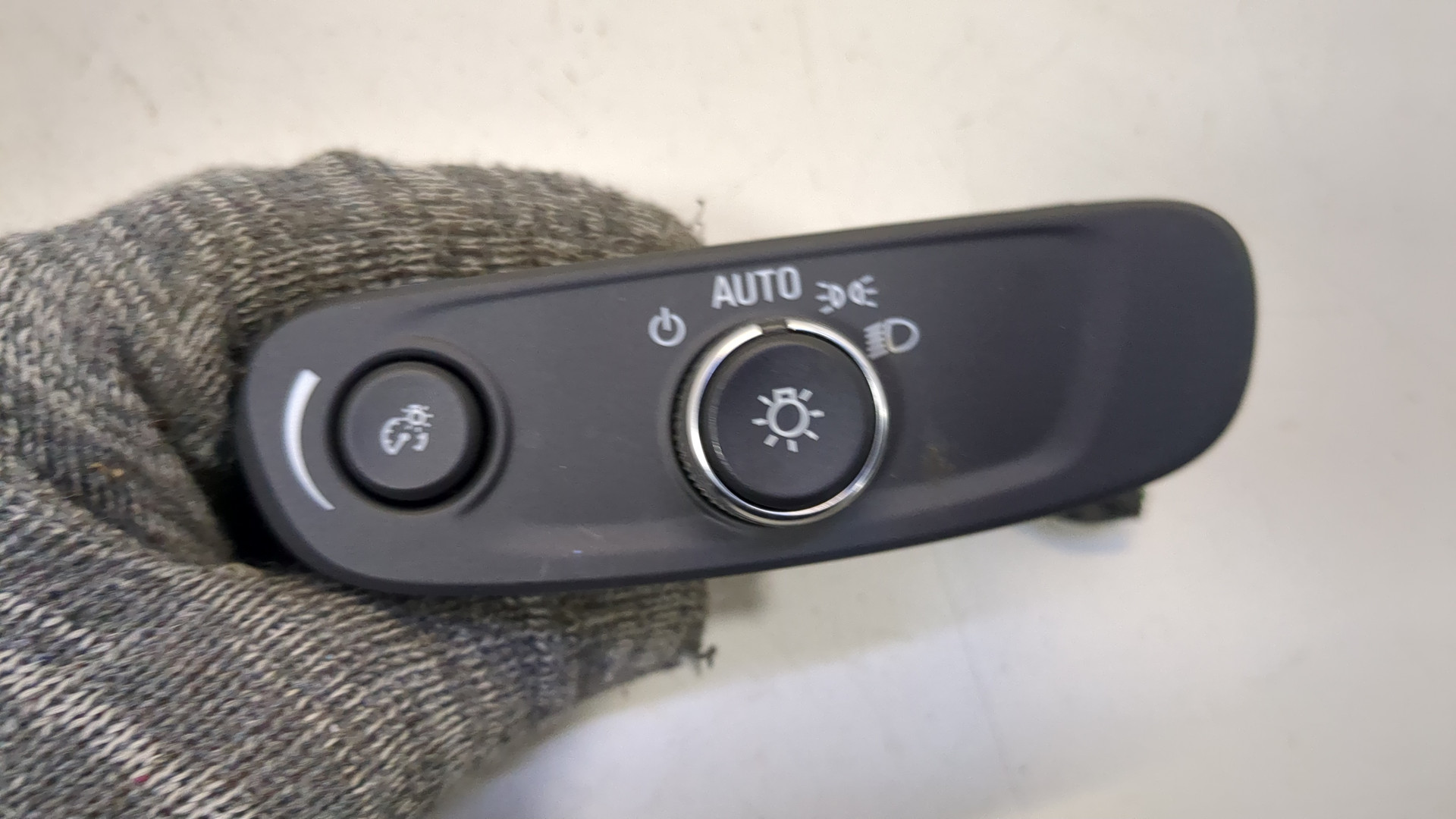 Переключатель света фар