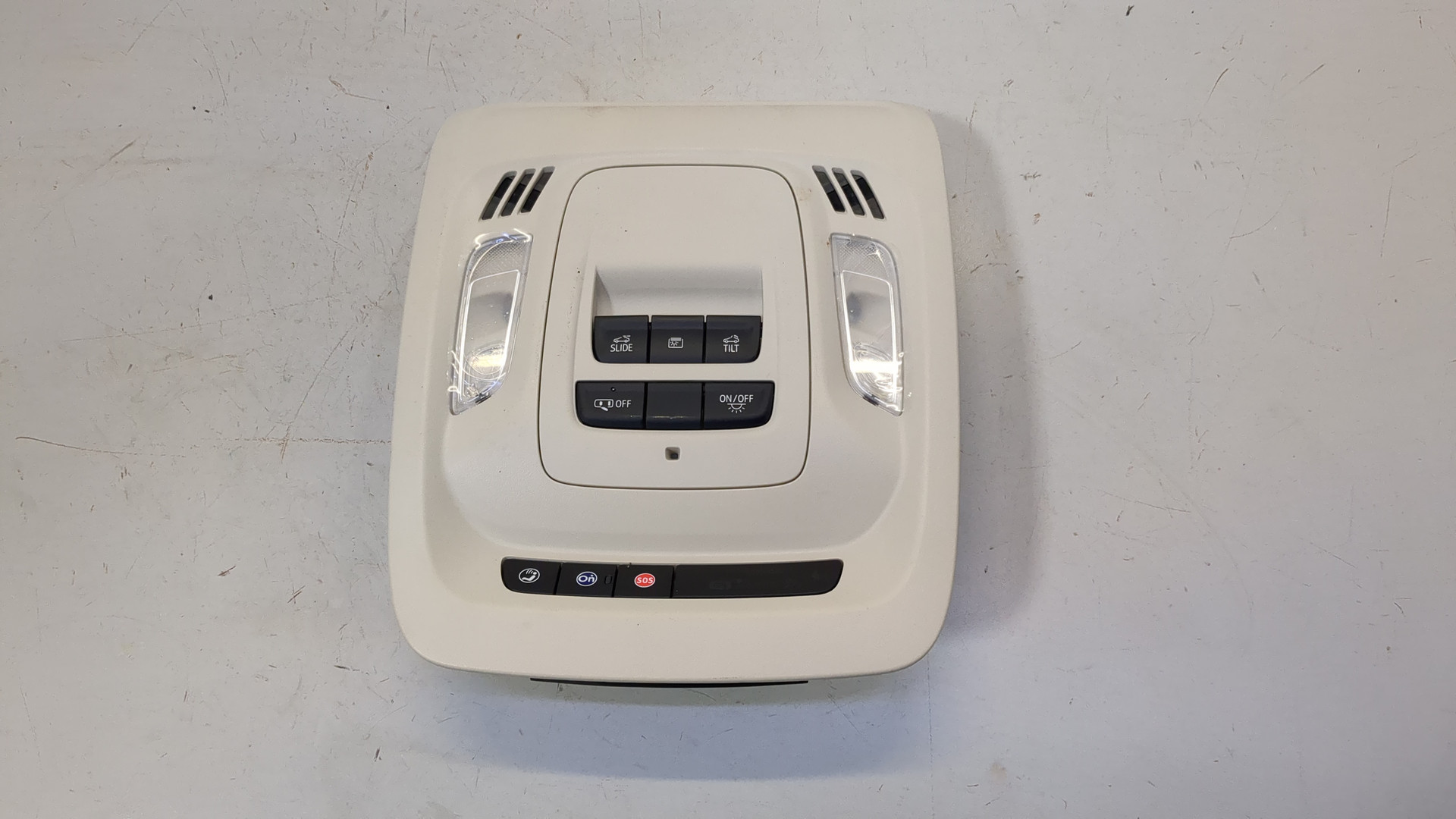 Плафон салонный