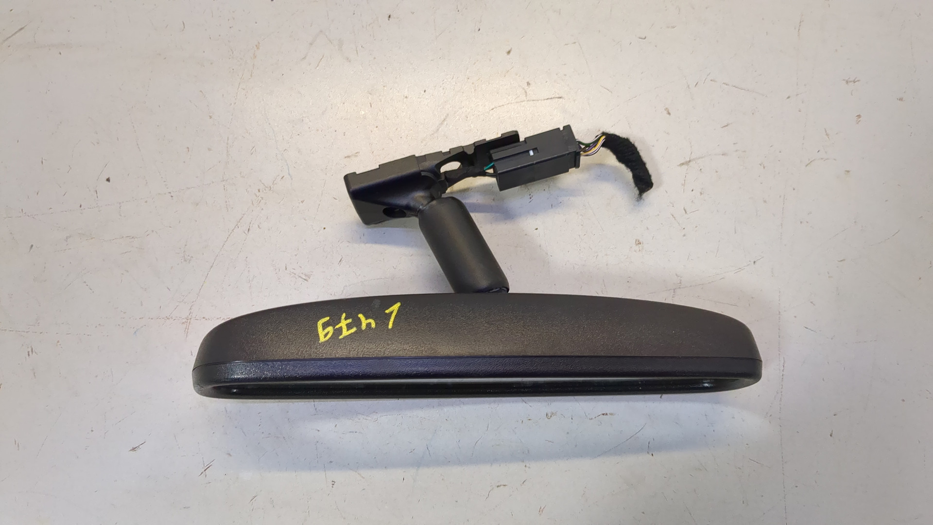 Зеркало заднего вида