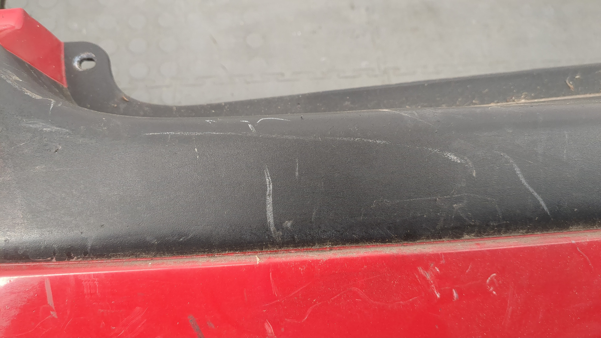 Бампер задний