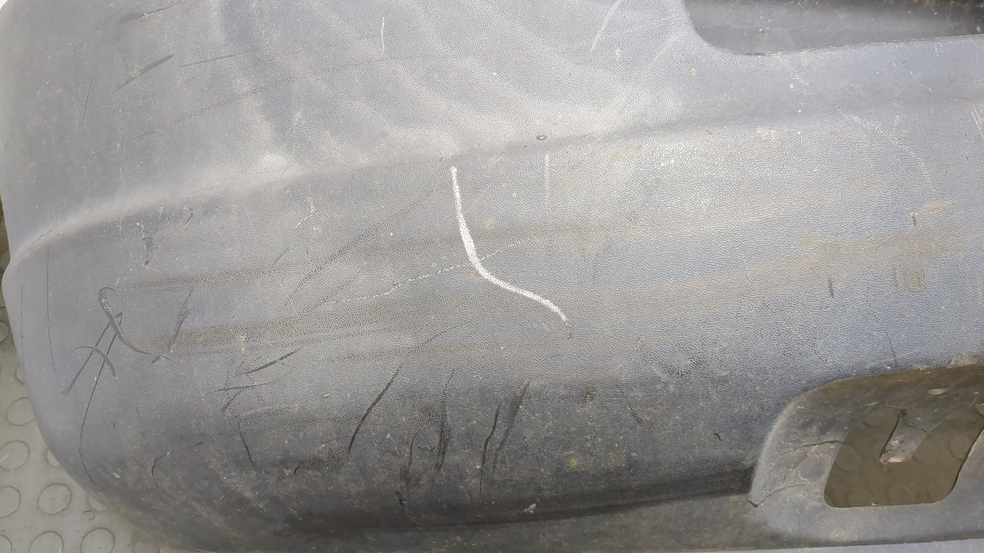 Бампер передний