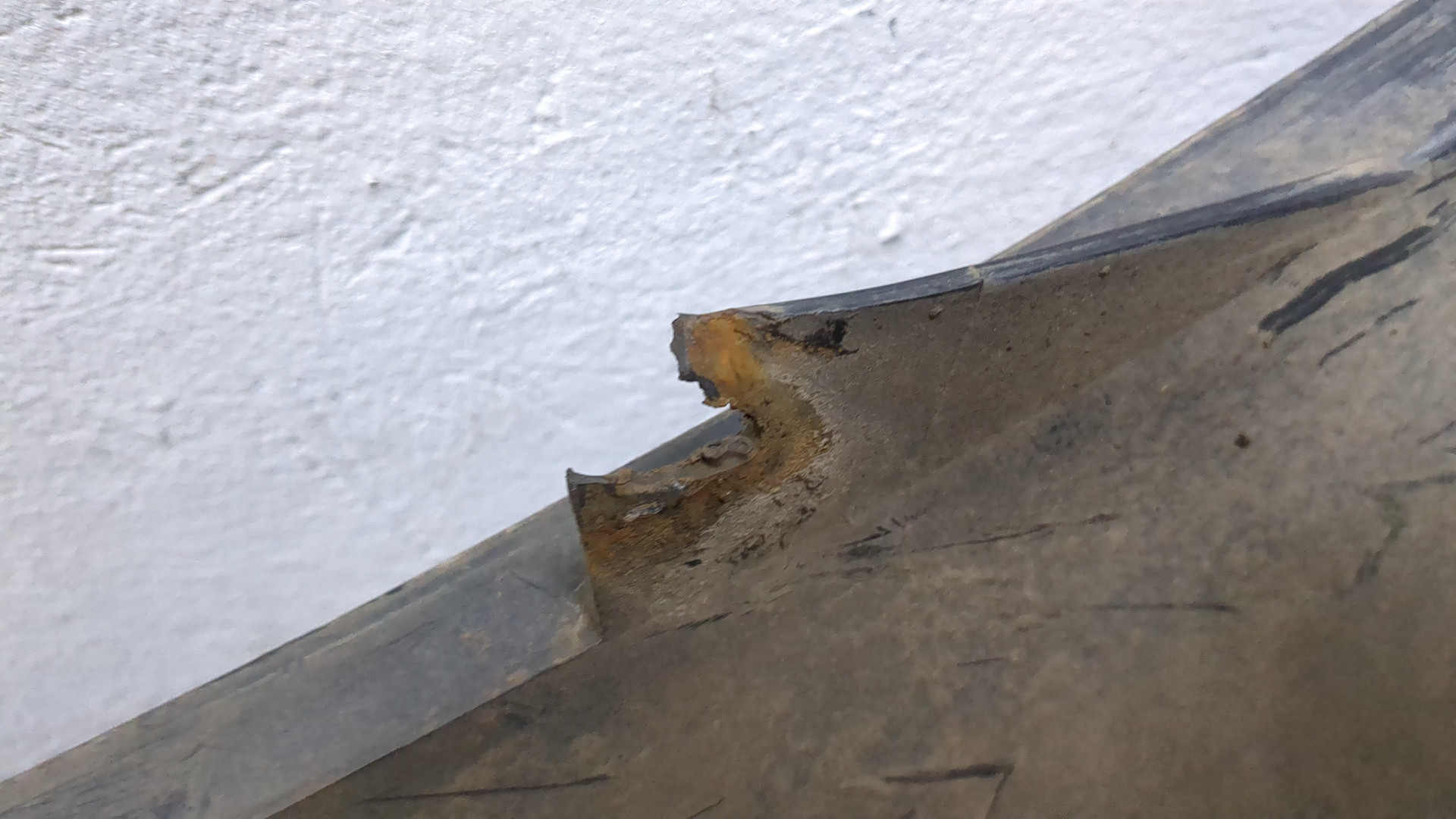 Бампер передний