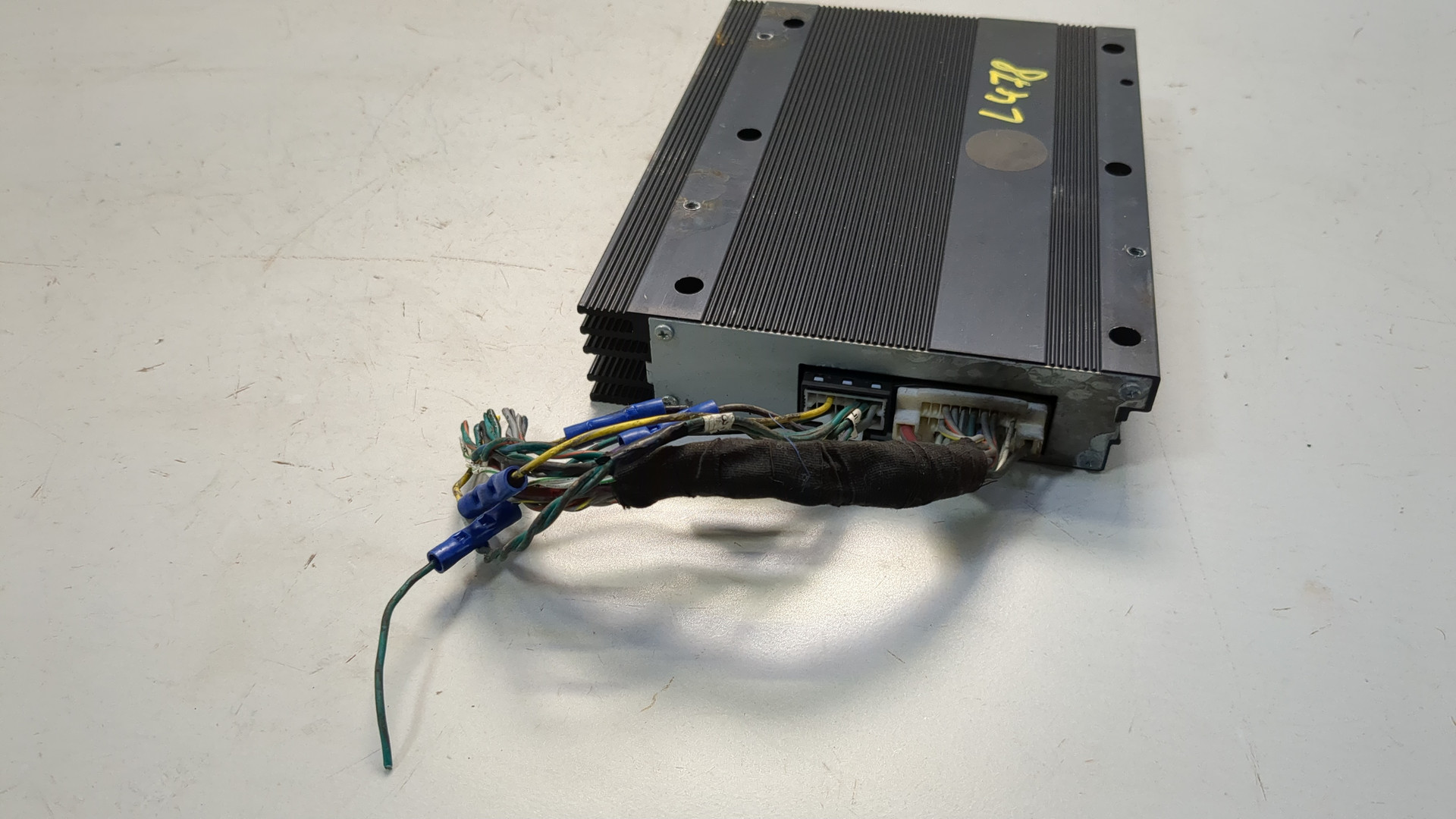 Усилитель акустической системы